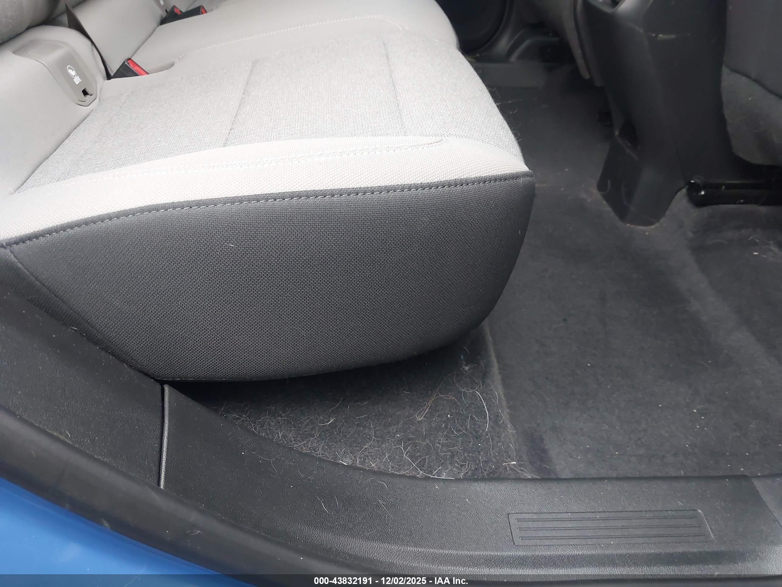 GMC TERRAIN image 8