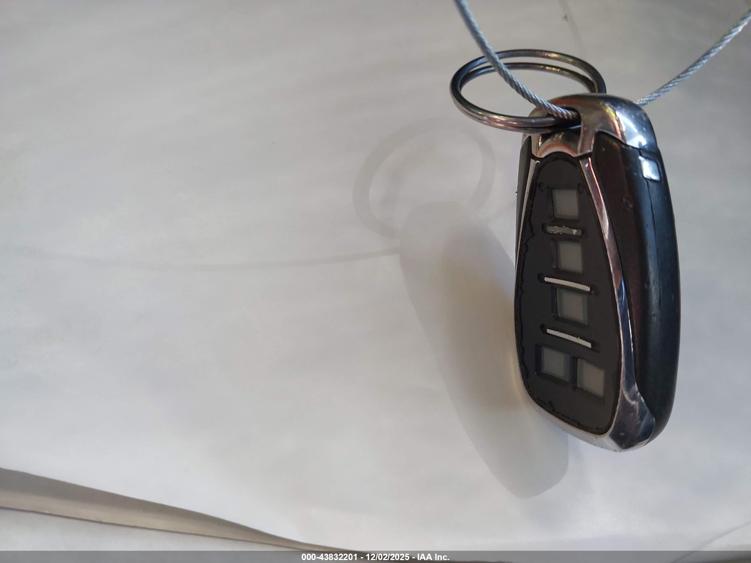 CHEVROLET EQUINOX image 11