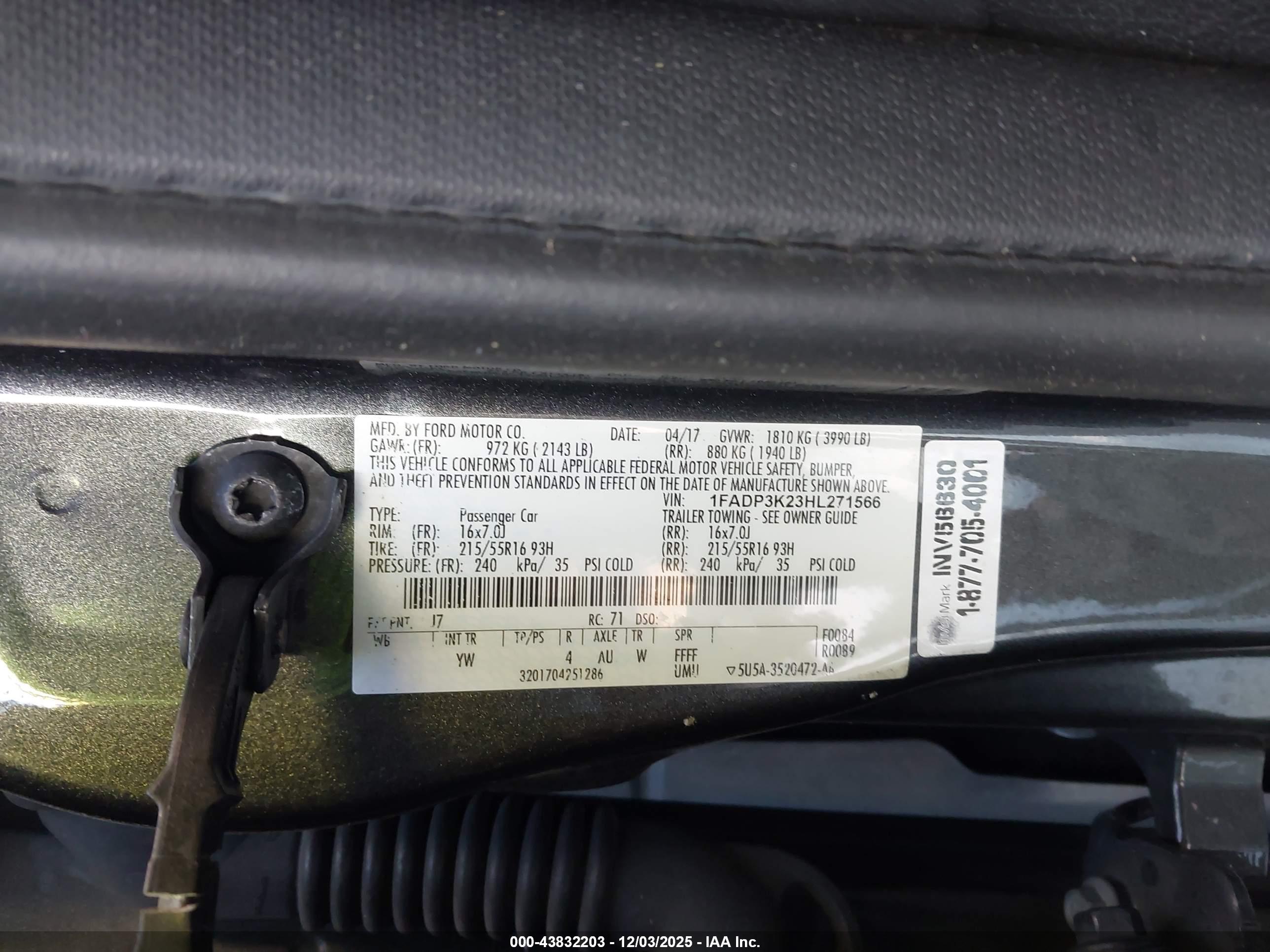 FORD FOCUS image 9