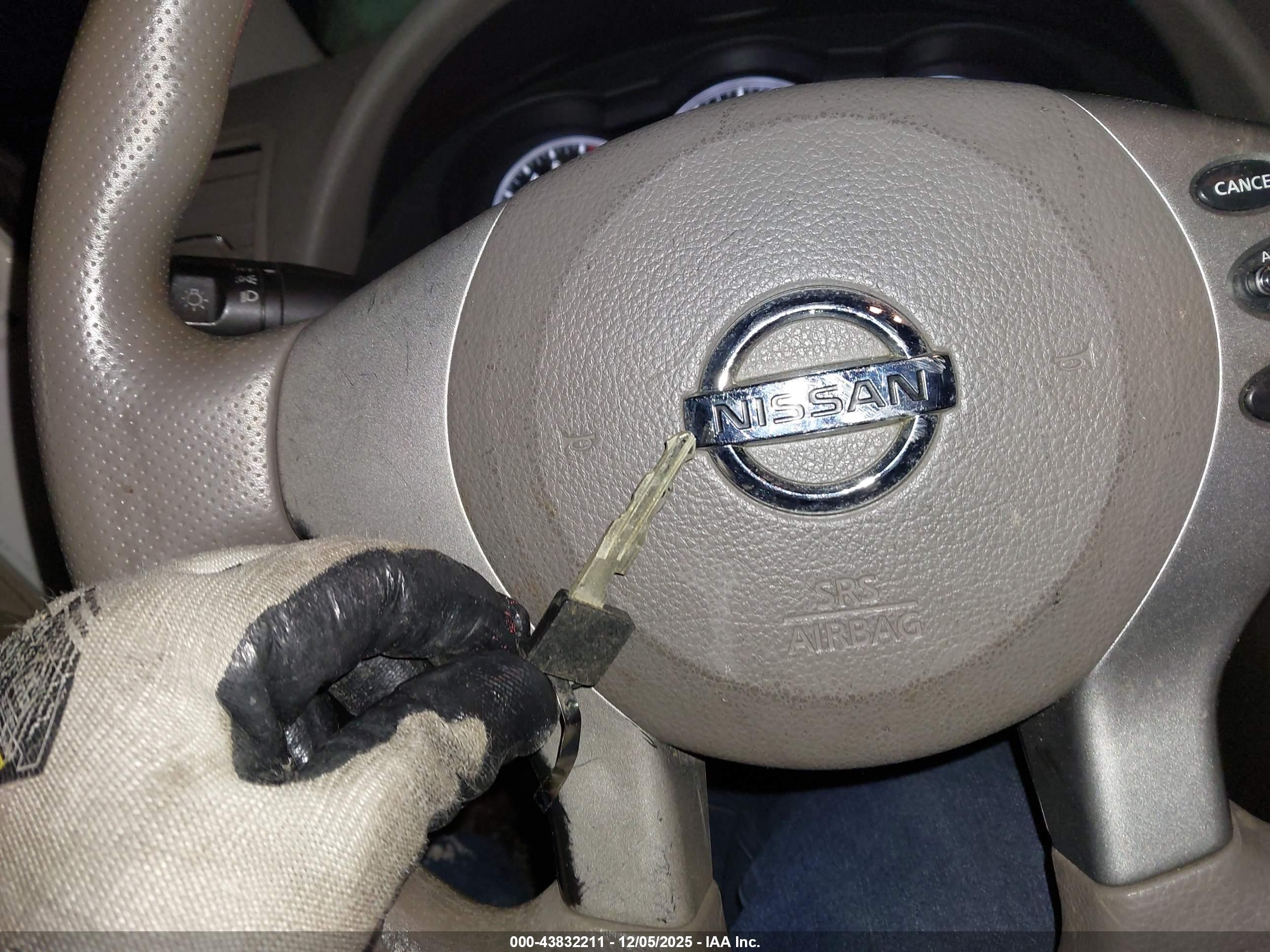 NISSAN ALTIMA image 11