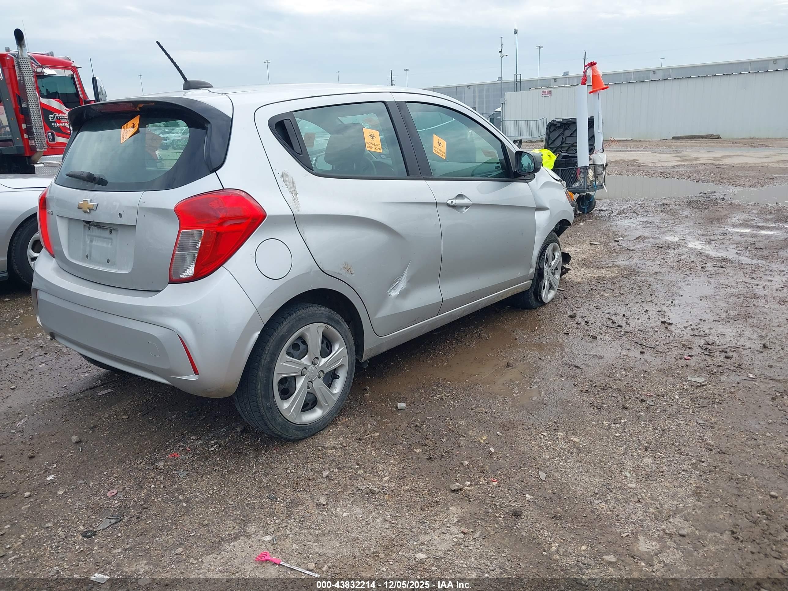 CHEVROLET SPARK image 4