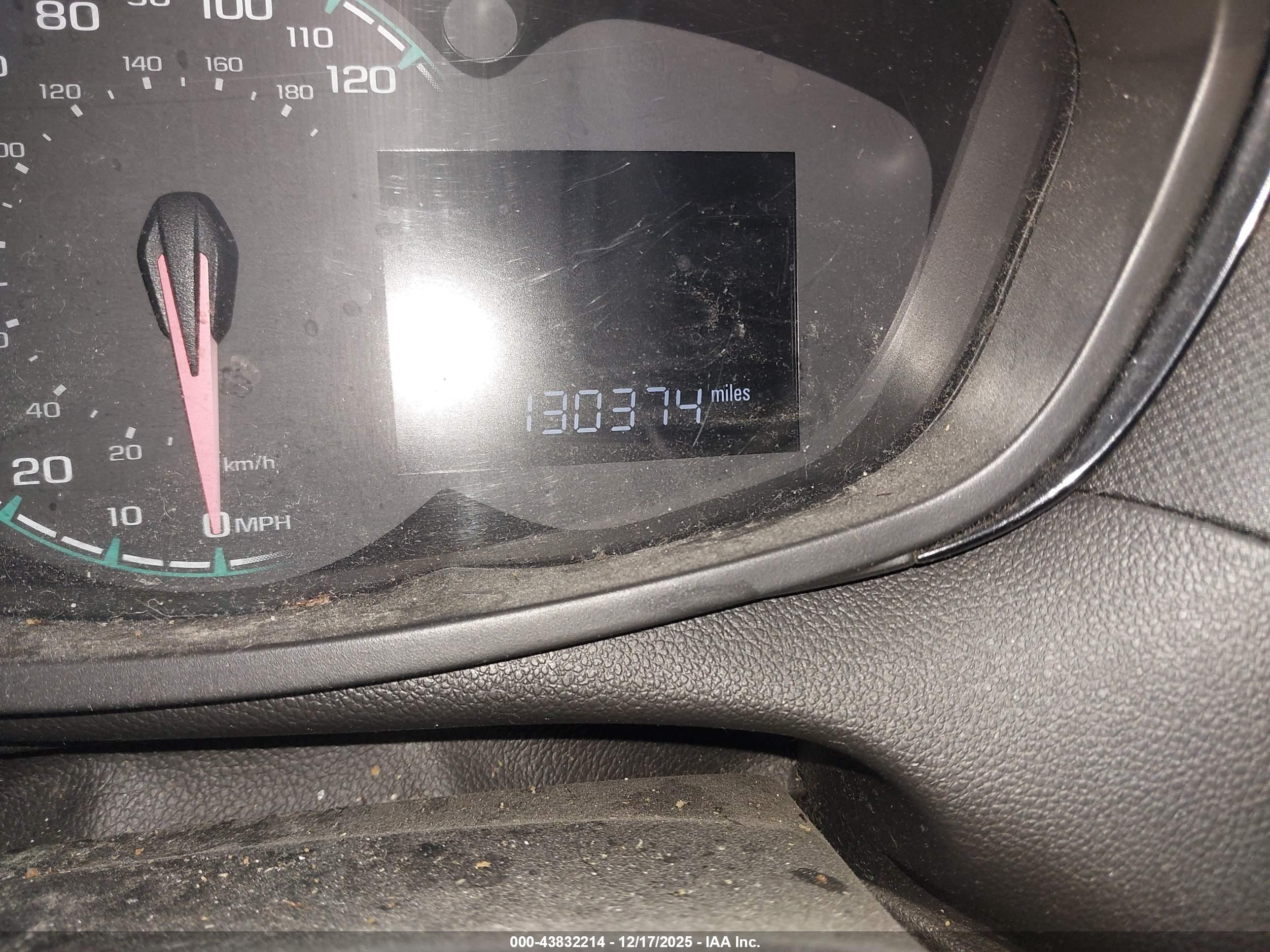 CHEVROLET SPARK image 7