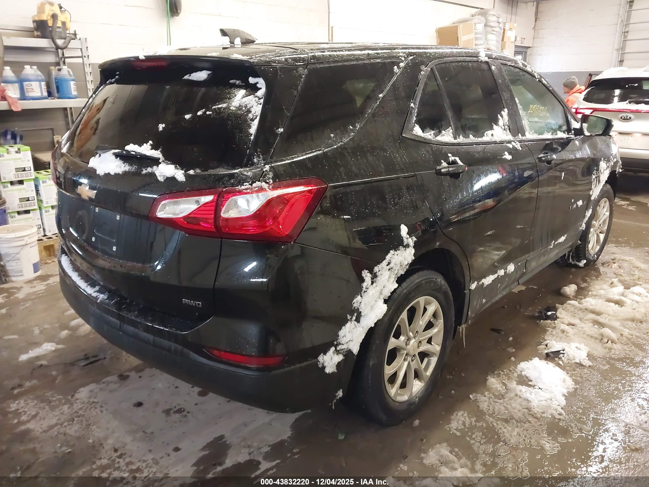 CHEVROLET EQUINOX image 4