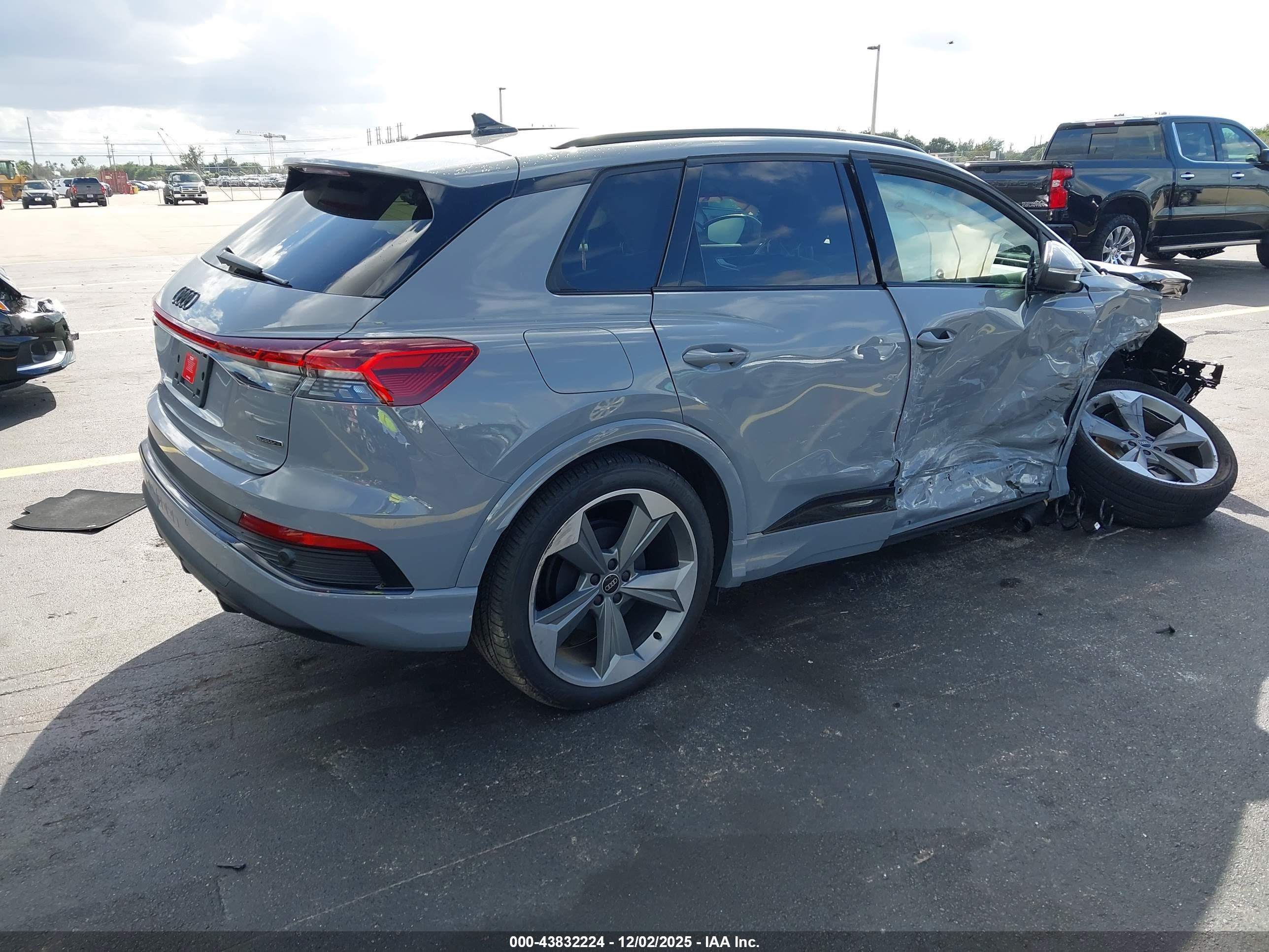 AUDI Q4 image 4