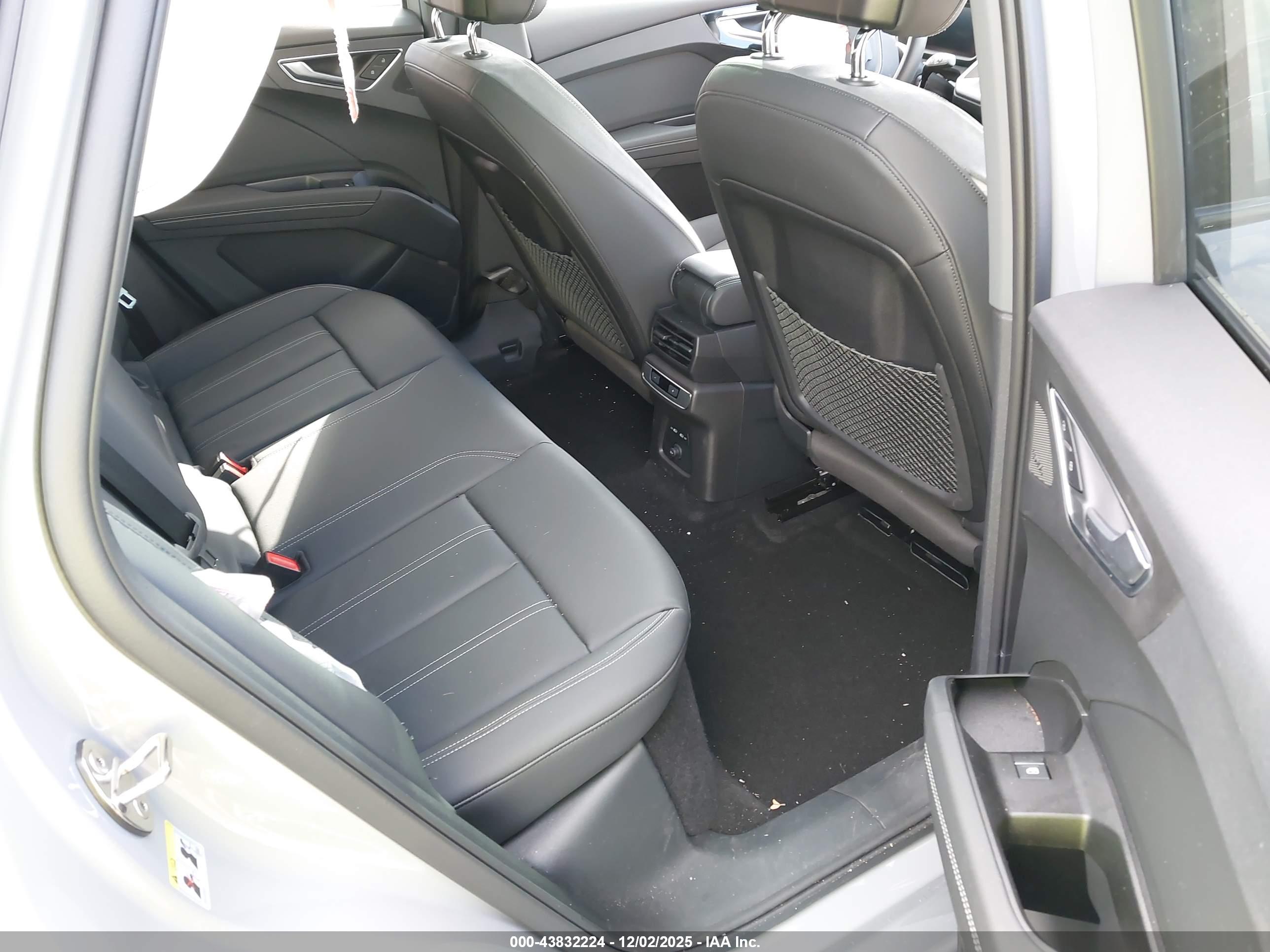 AUDI Q4 image 8