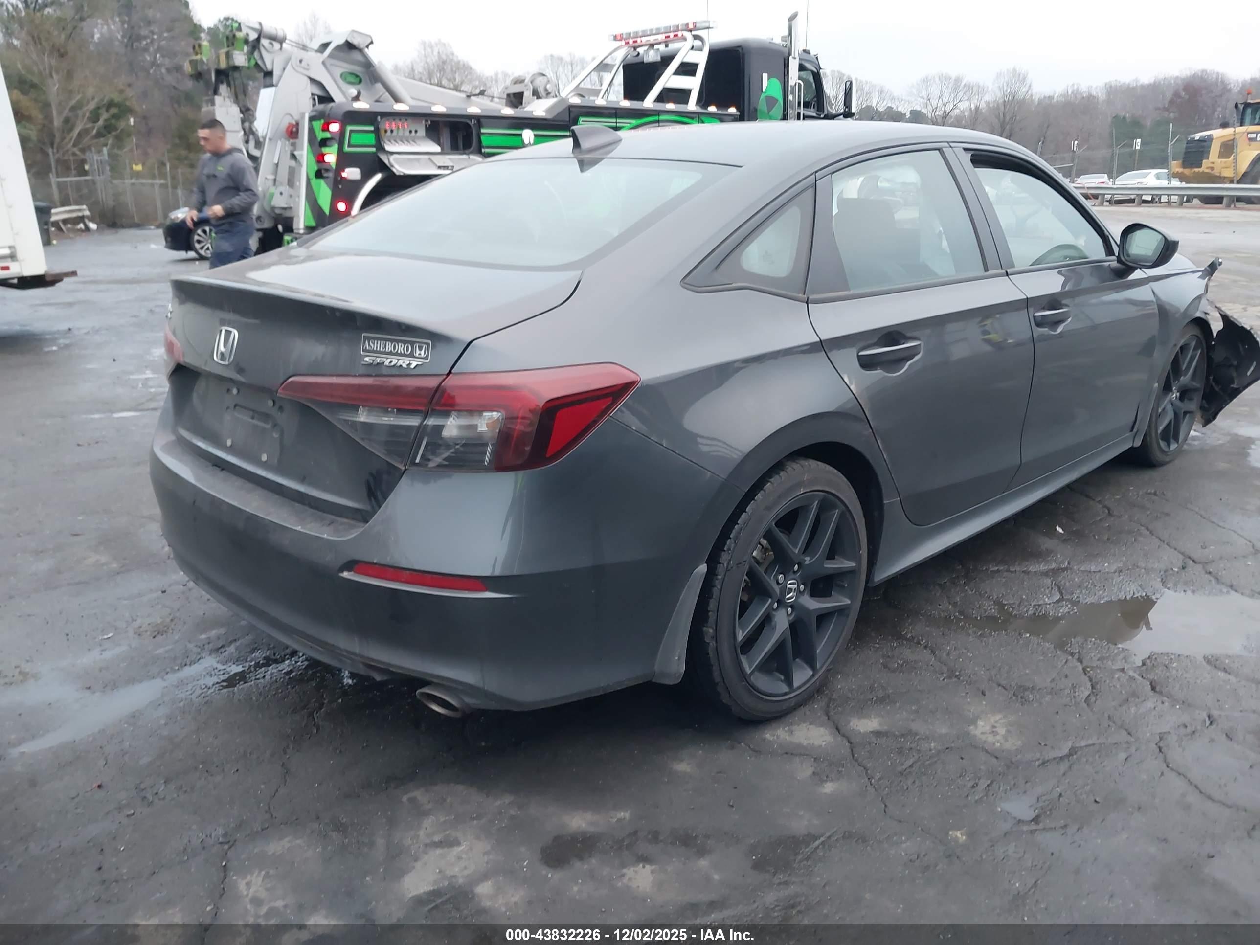 HONDA CIVIC image 4