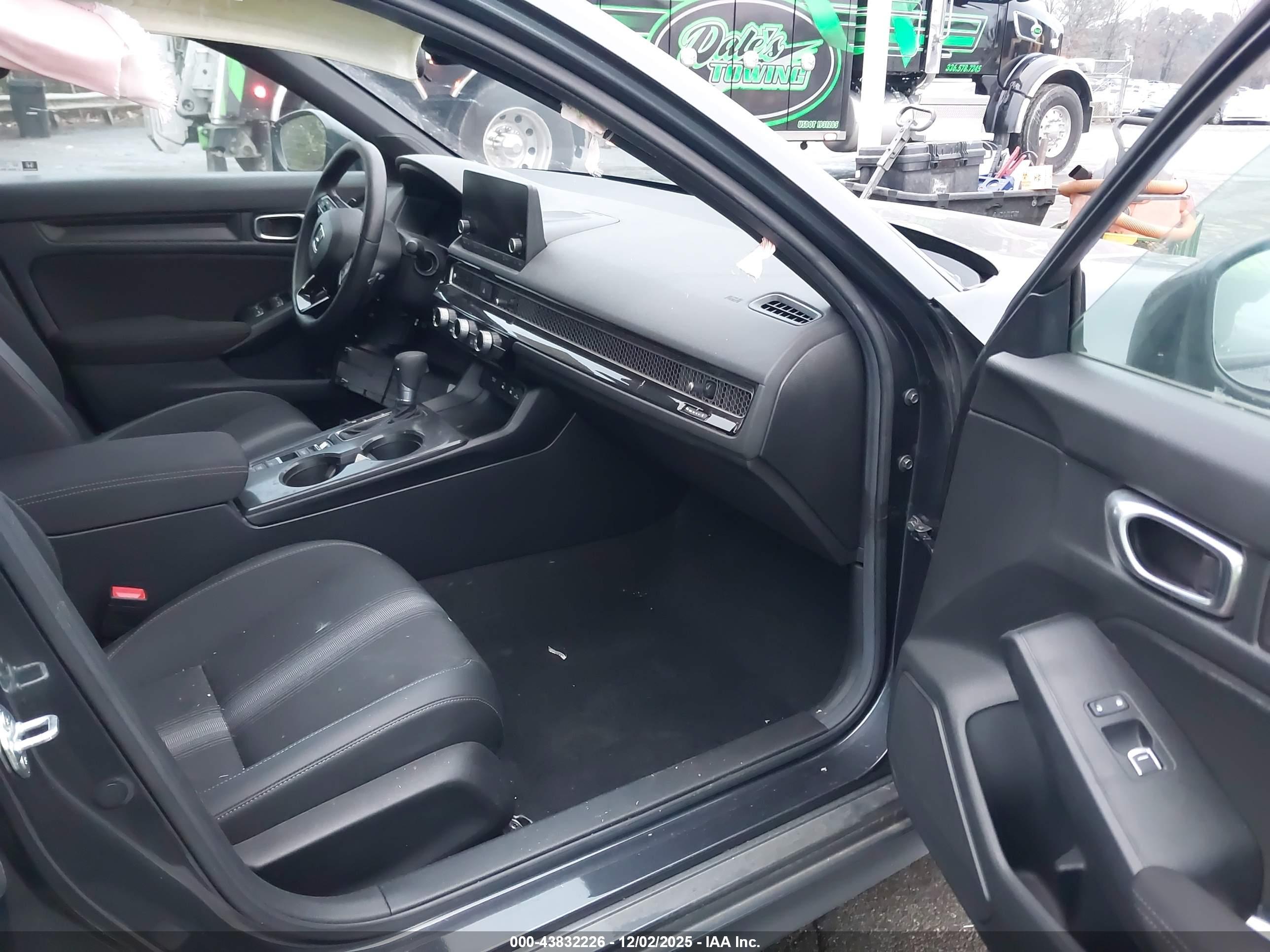 HONDA CIVIC image 5