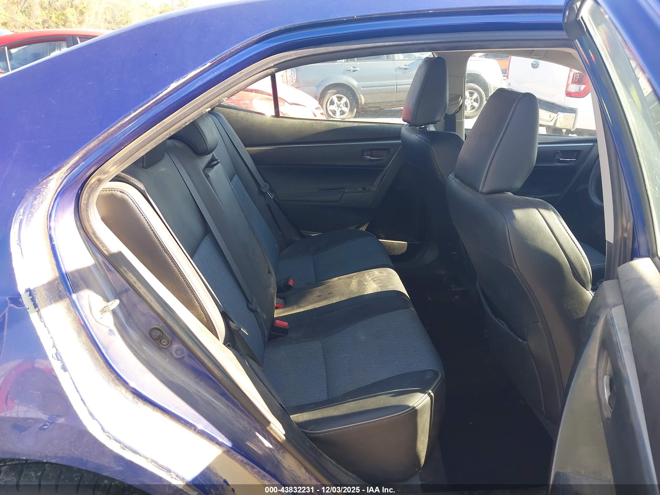 TOYOTA COROLLA image 8