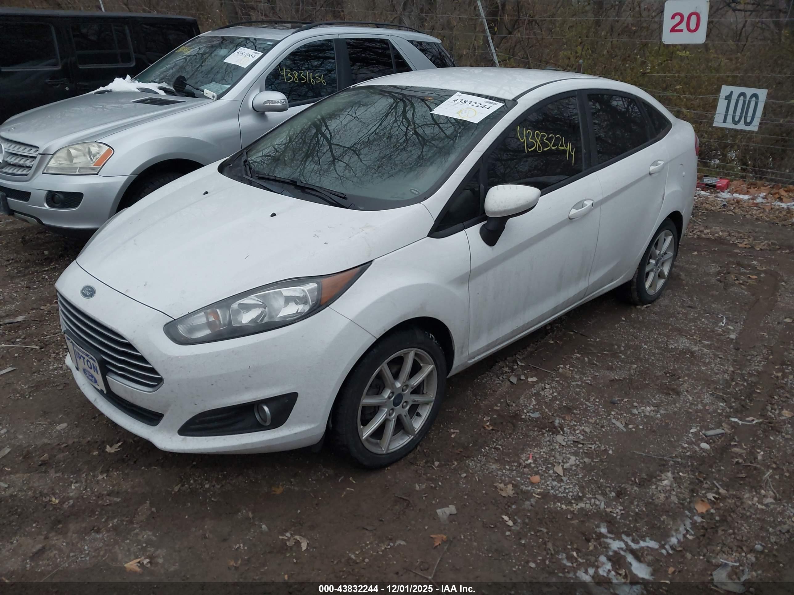 FORD FIESTA image 2