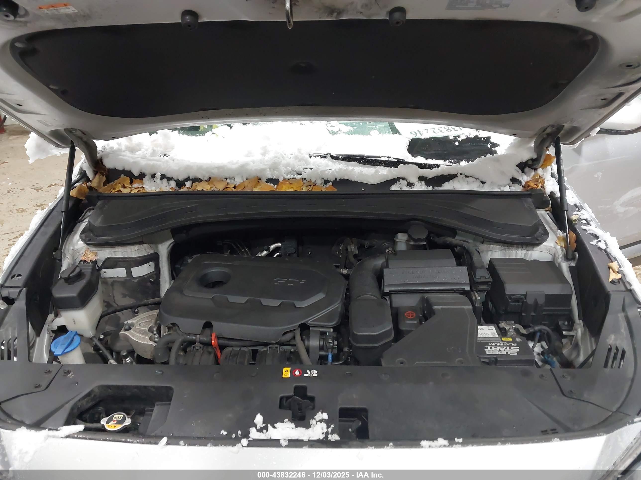 HYUNDAI SANTA image 10