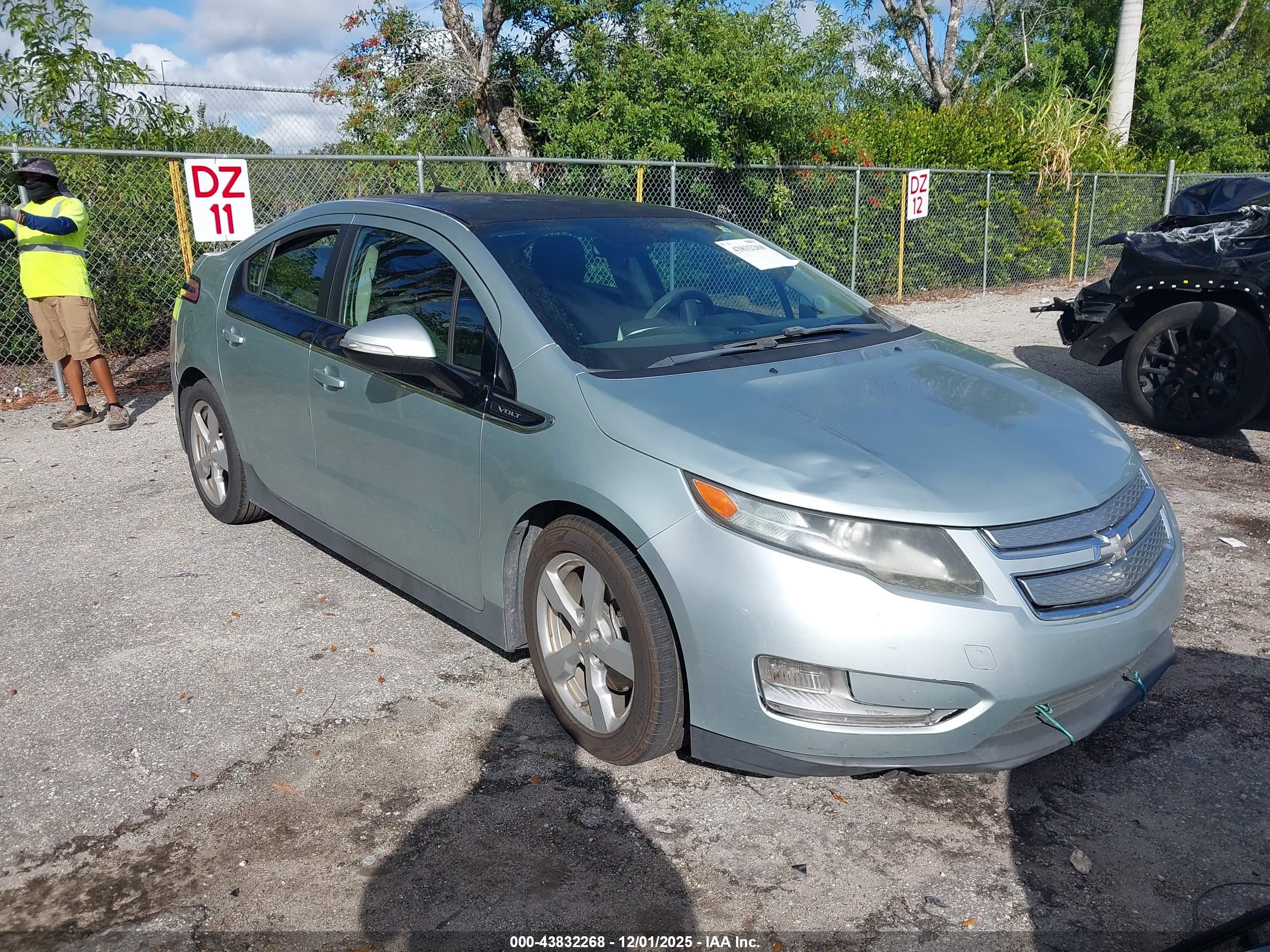 CHEVROLET VOLT image 6