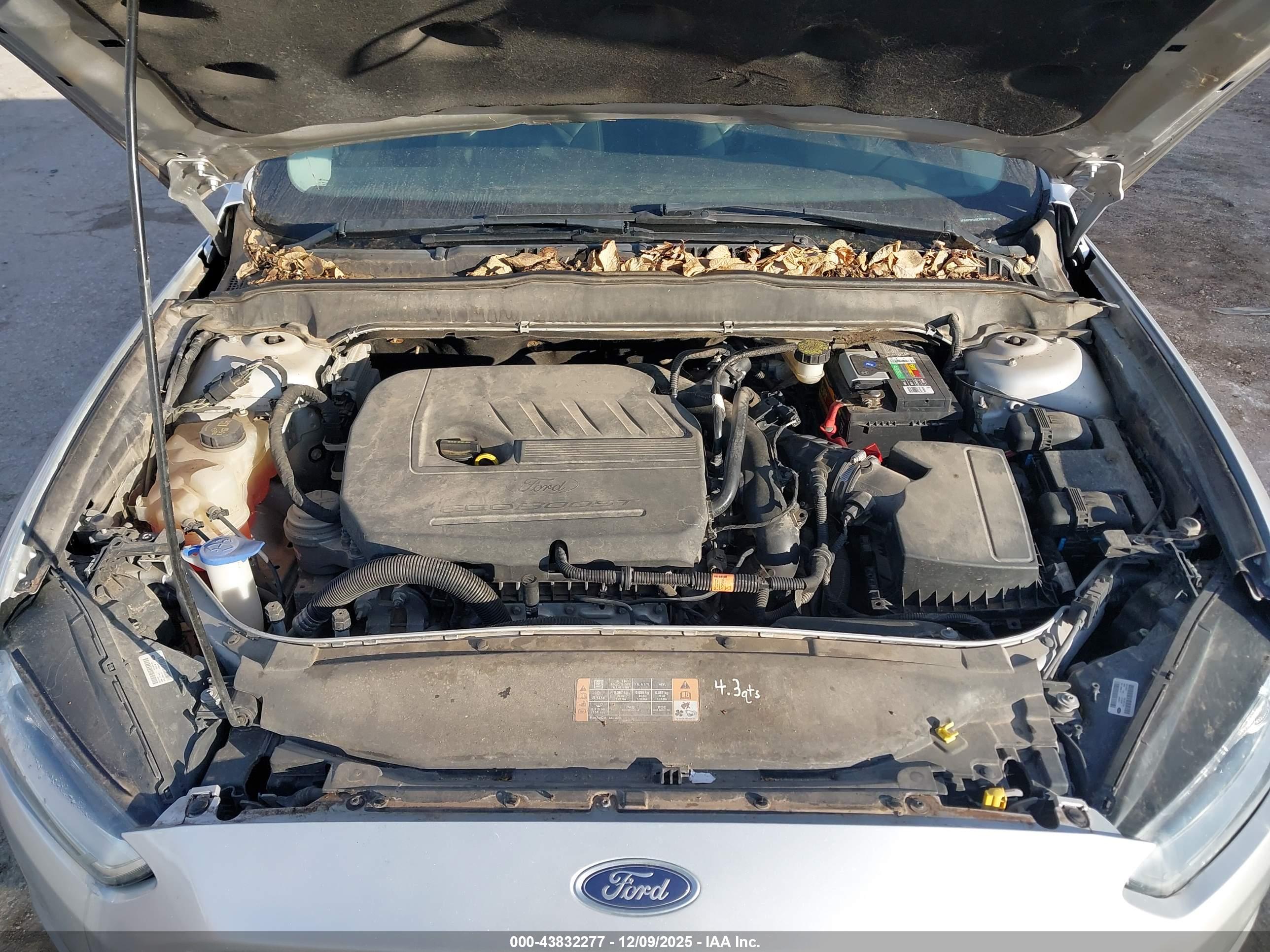 FORD FUSION image 10