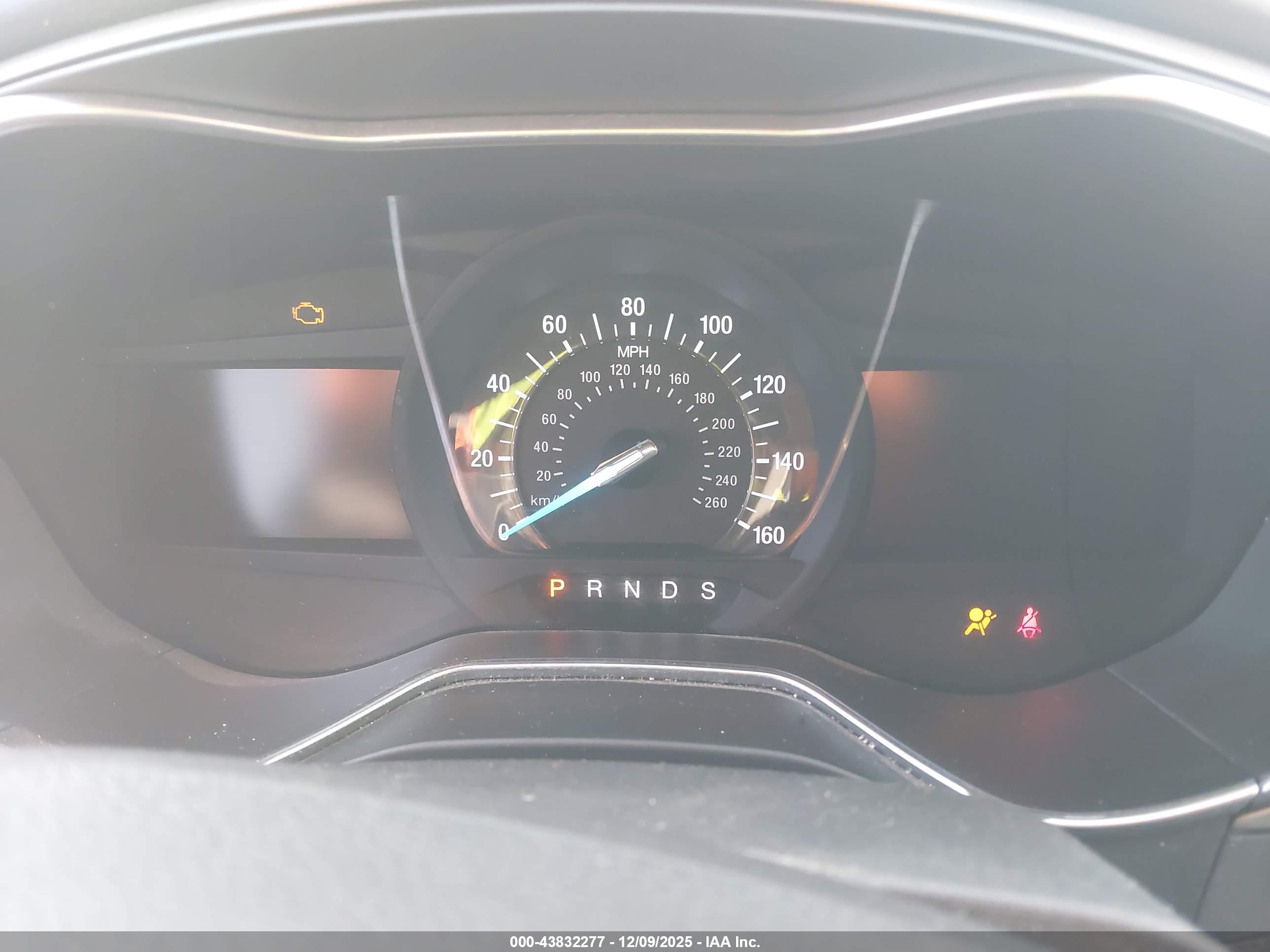 FORD FUSION image 7