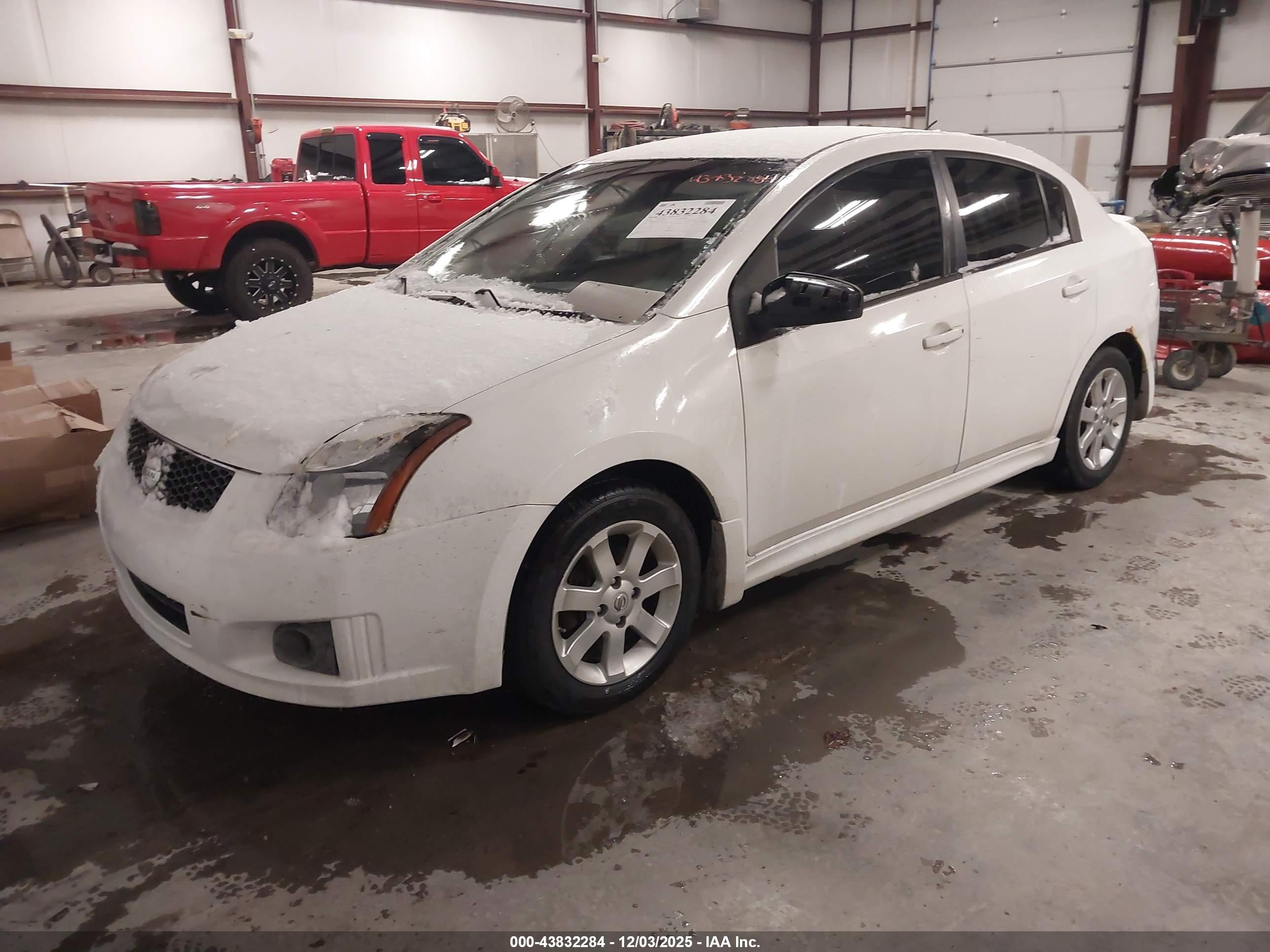 NISSAN SENTRA image 2