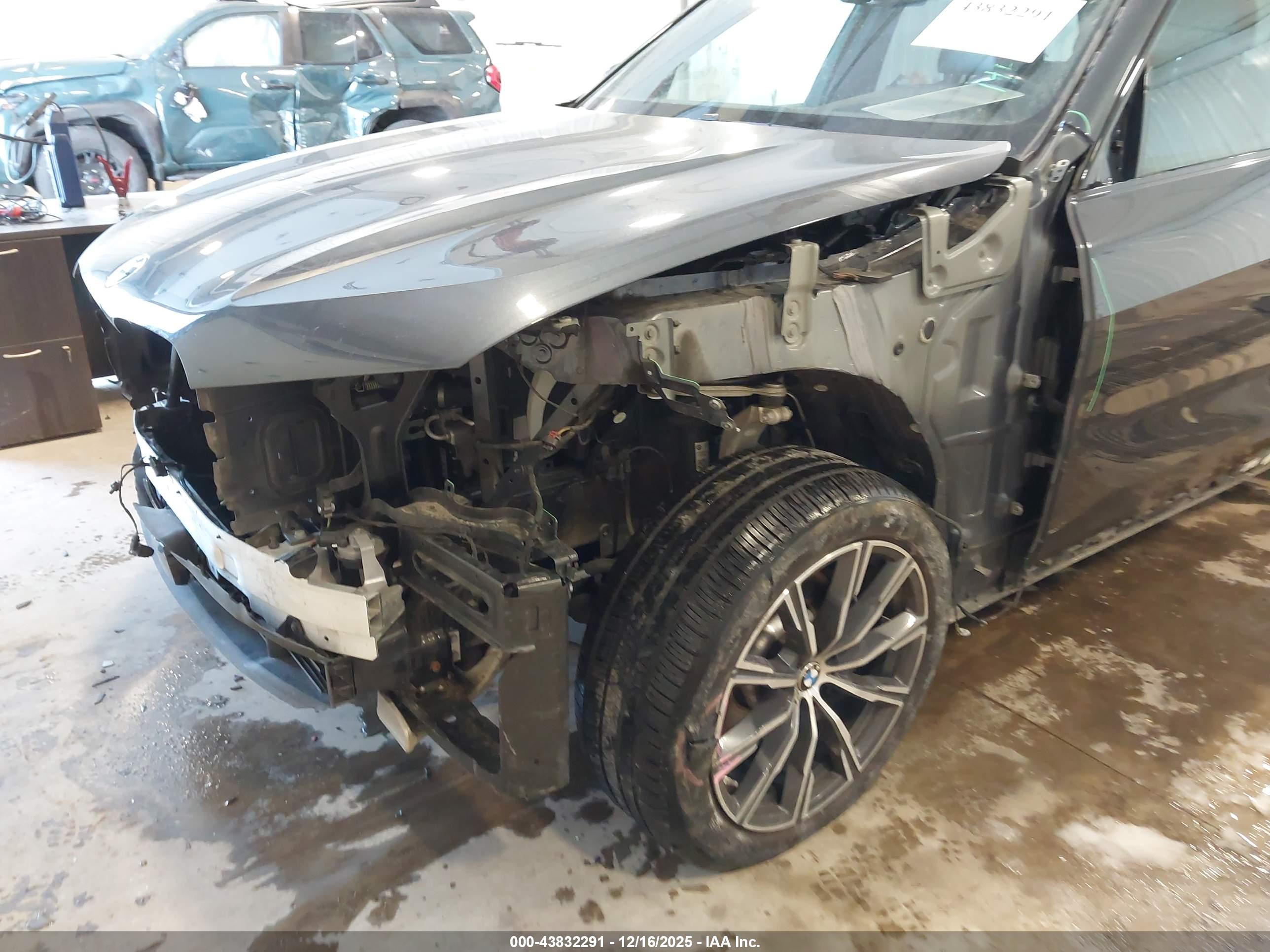 BMW X5 image 6