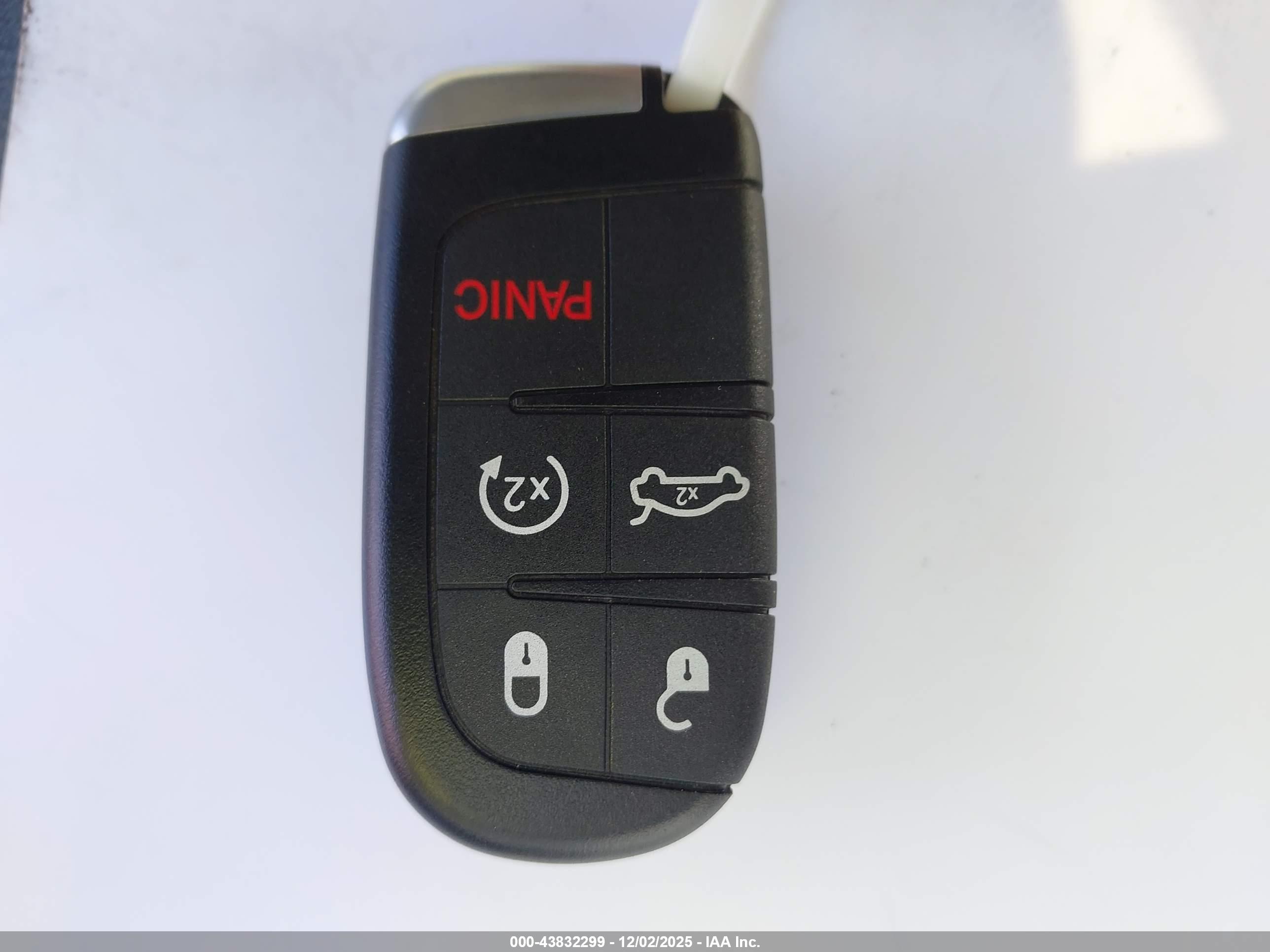 JEEP GRAND image 11