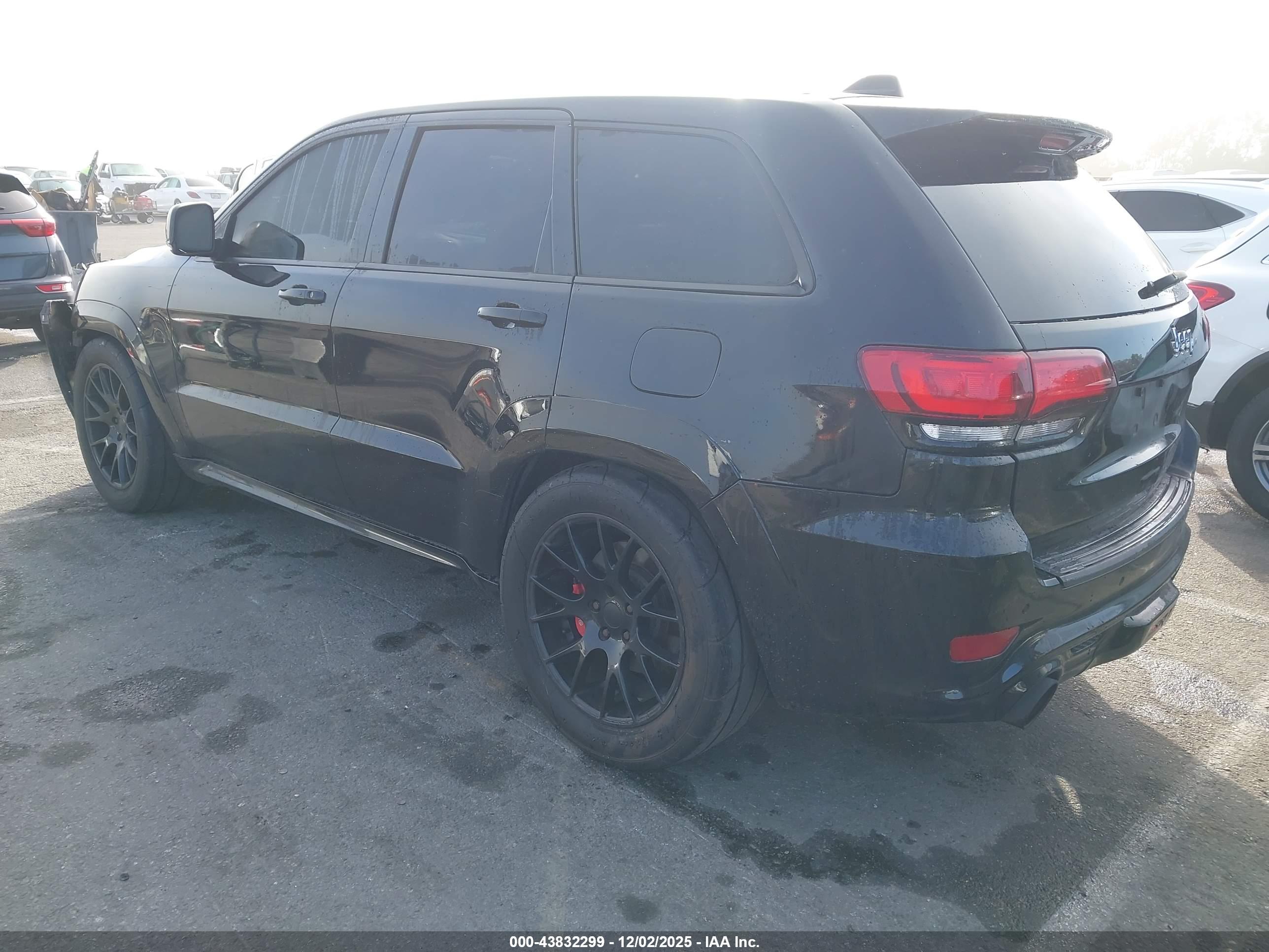 JEEP GRAND image 3