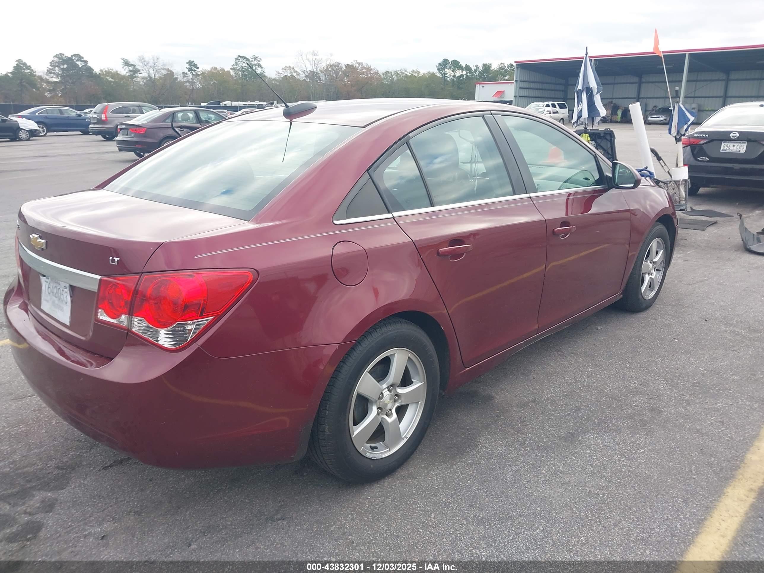 CHEVROLET CRUZE image 4