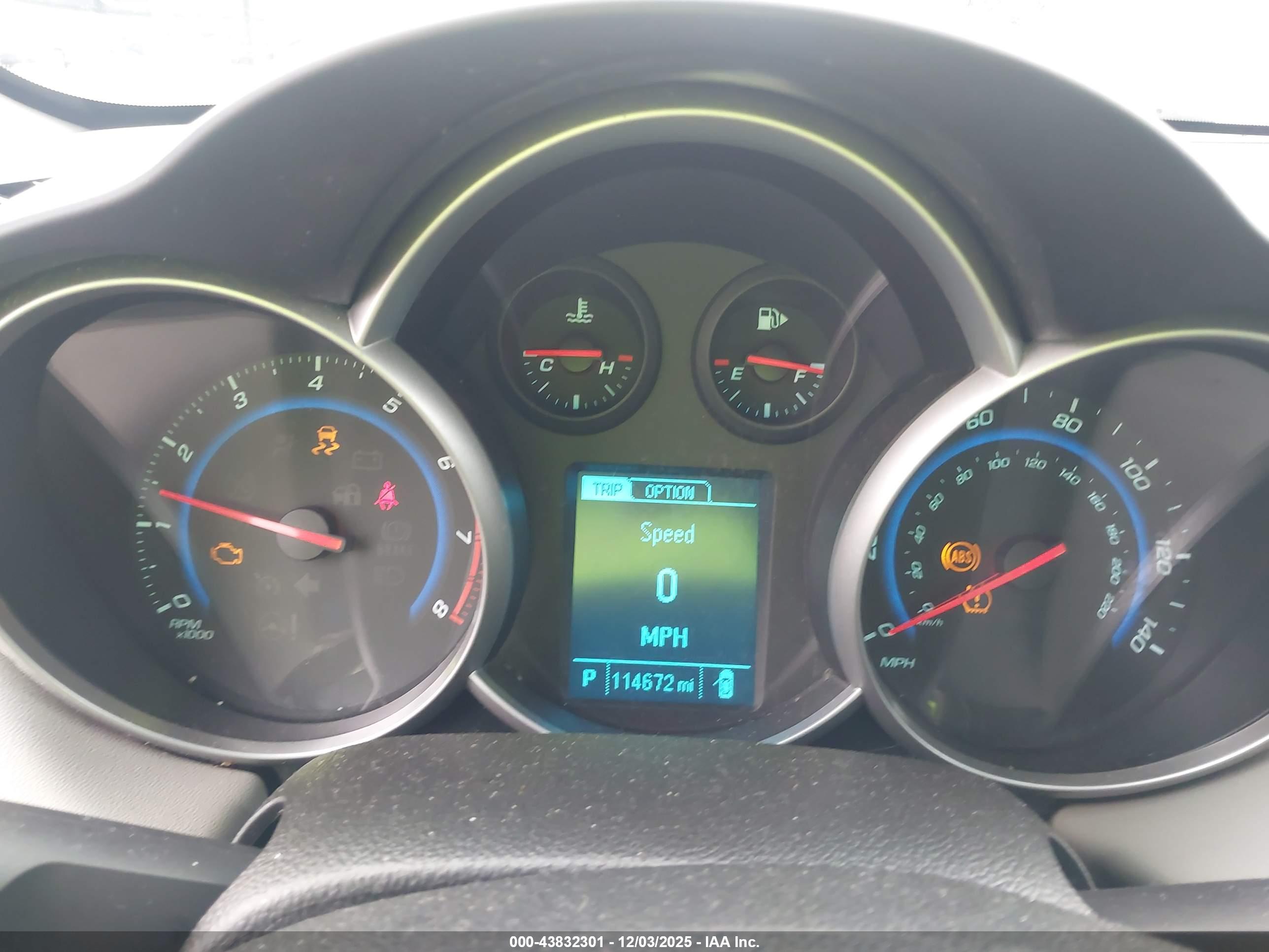 CHEVROLET CRUZE image 7