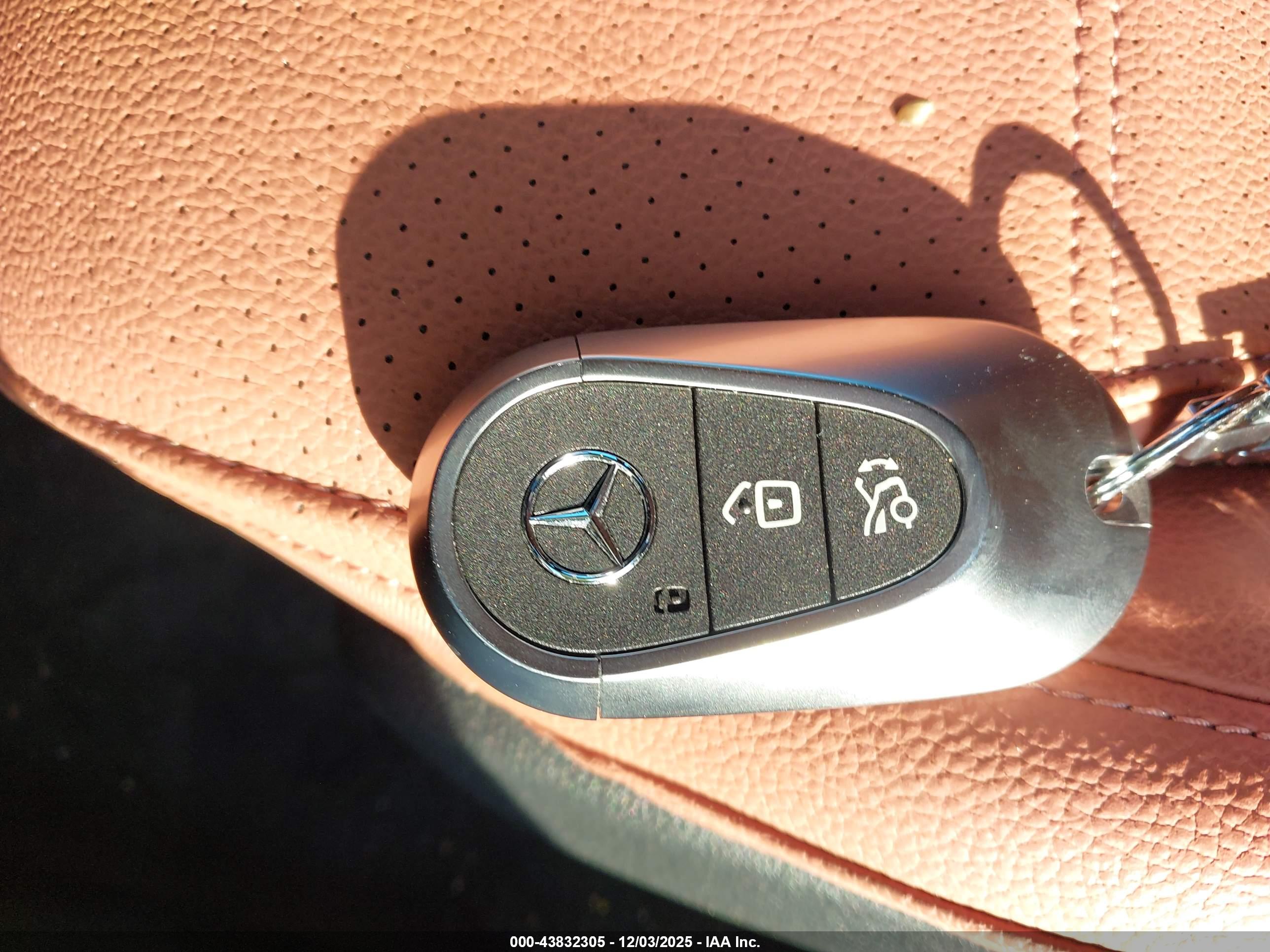 MERCEDES-BENZ C image 11