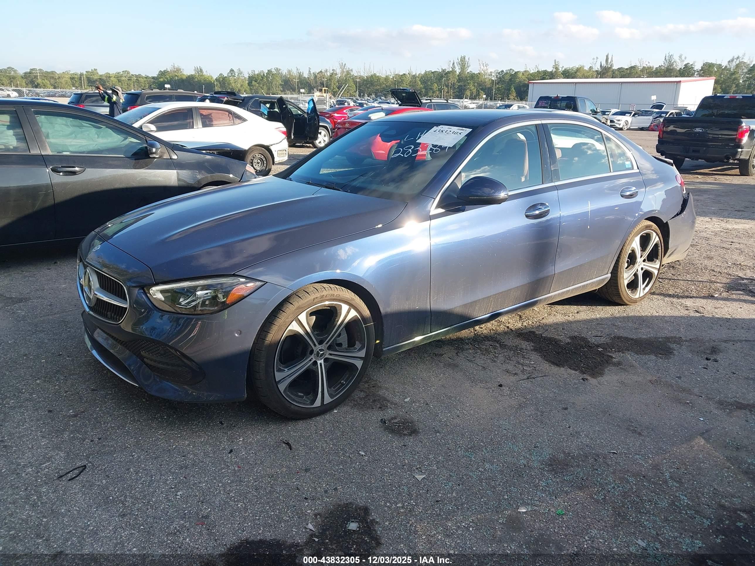 MERCEDES-BENZ C image 2