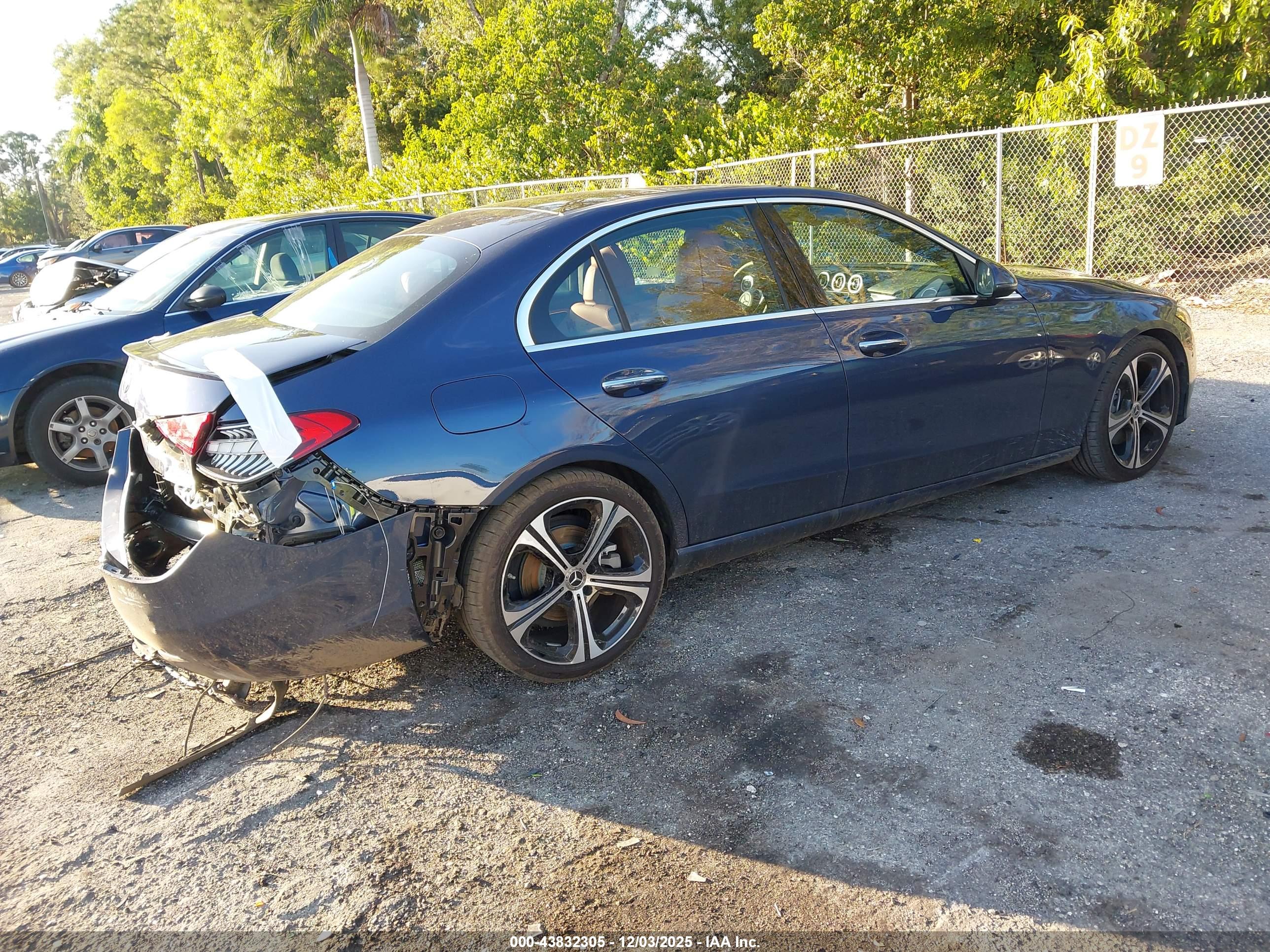 MERCEDES-BENZ C image 4