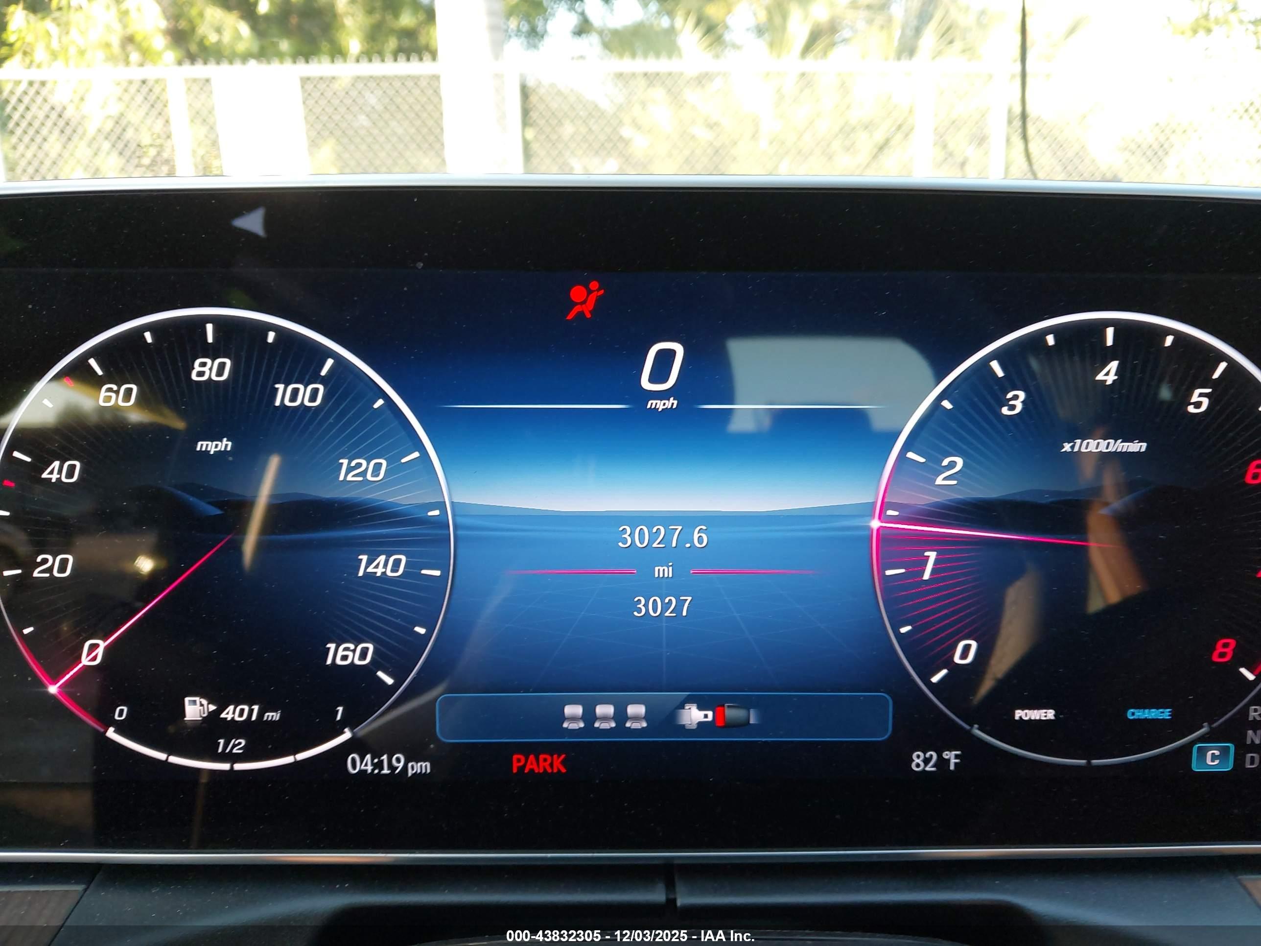 MERCEDES-BENZ C image 7