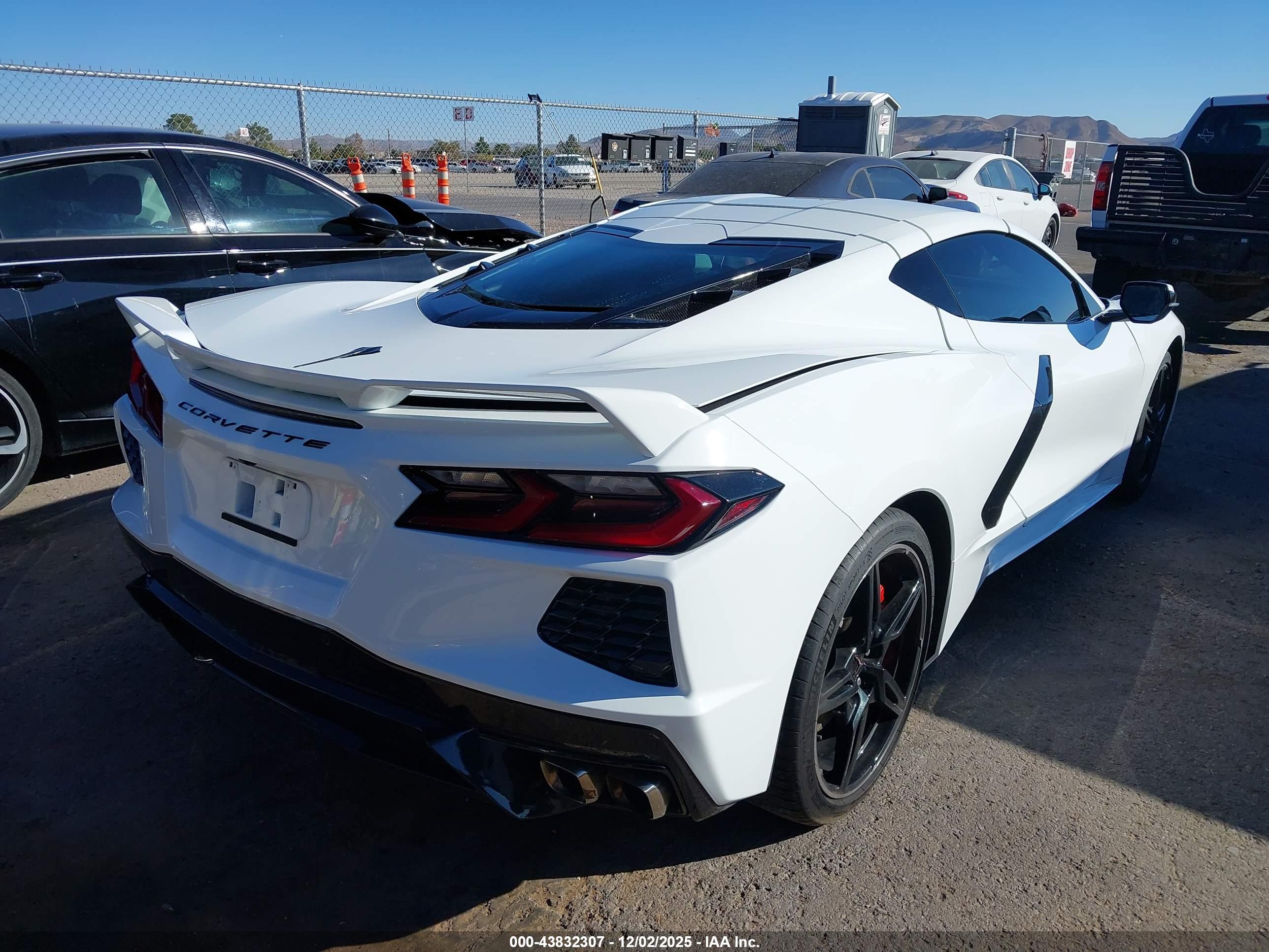 CHEVROLET CORVETTE image 4
