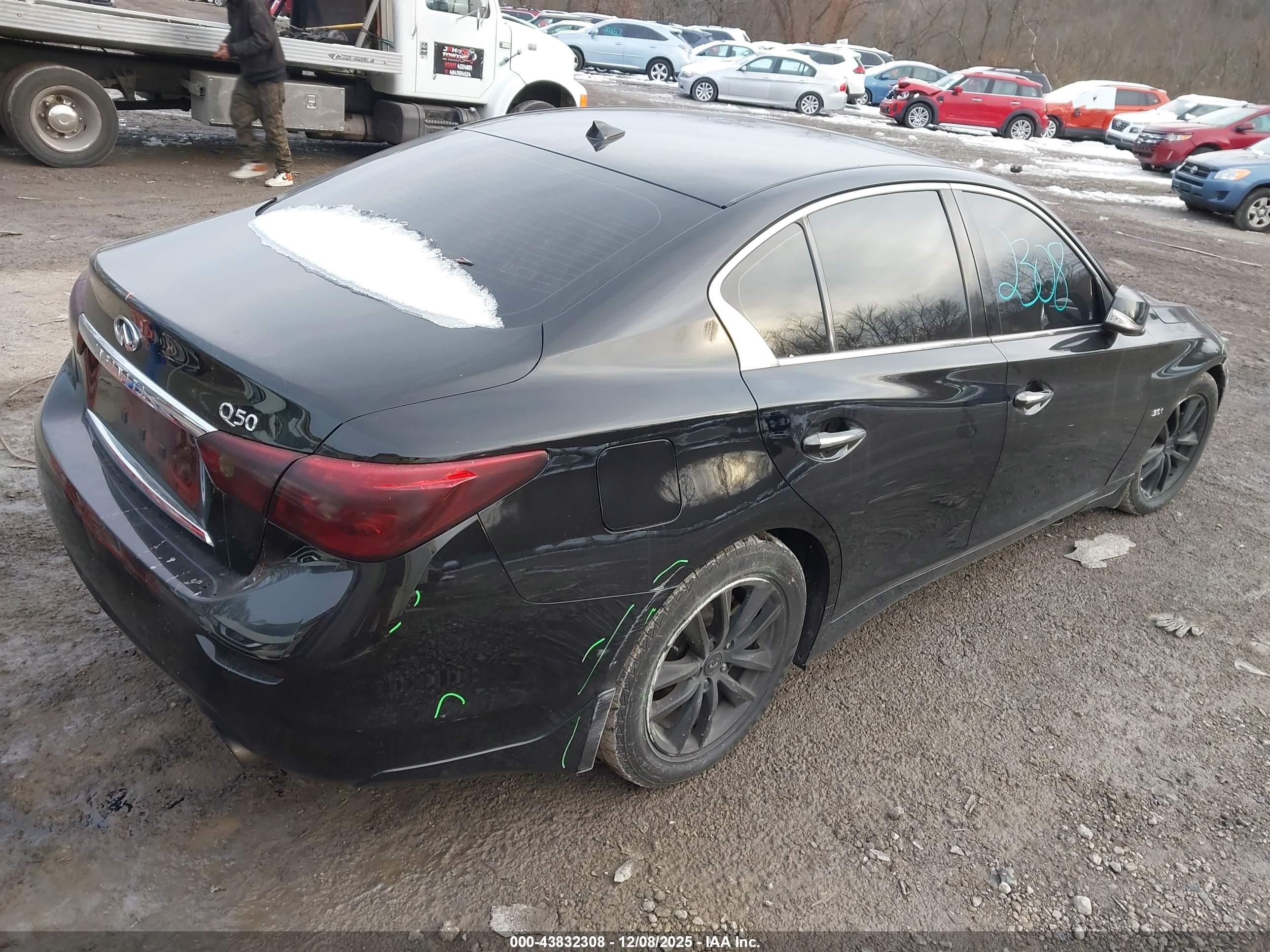 INFINITI Q50 image 4