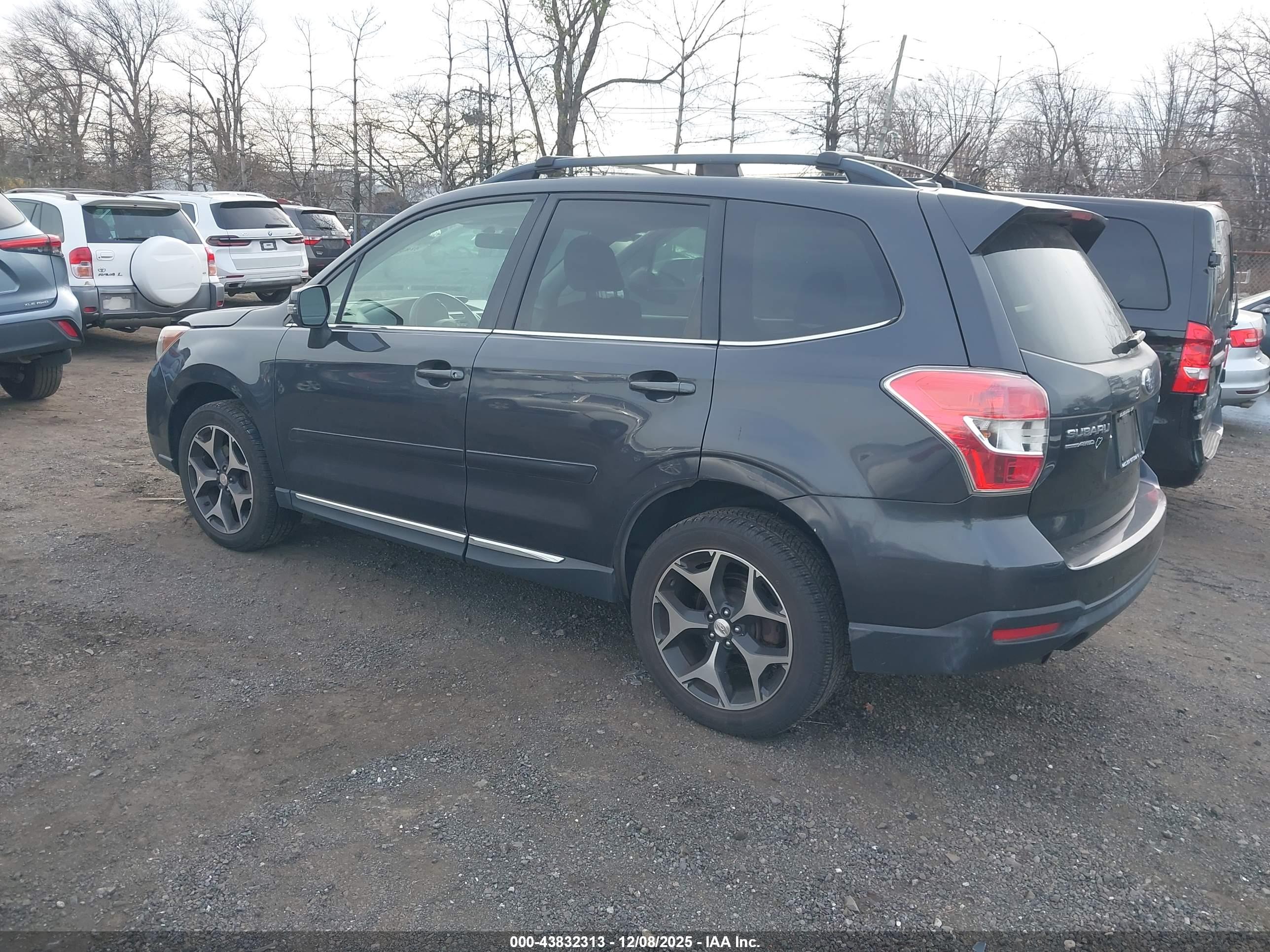 SUBARU FORESTER image 3