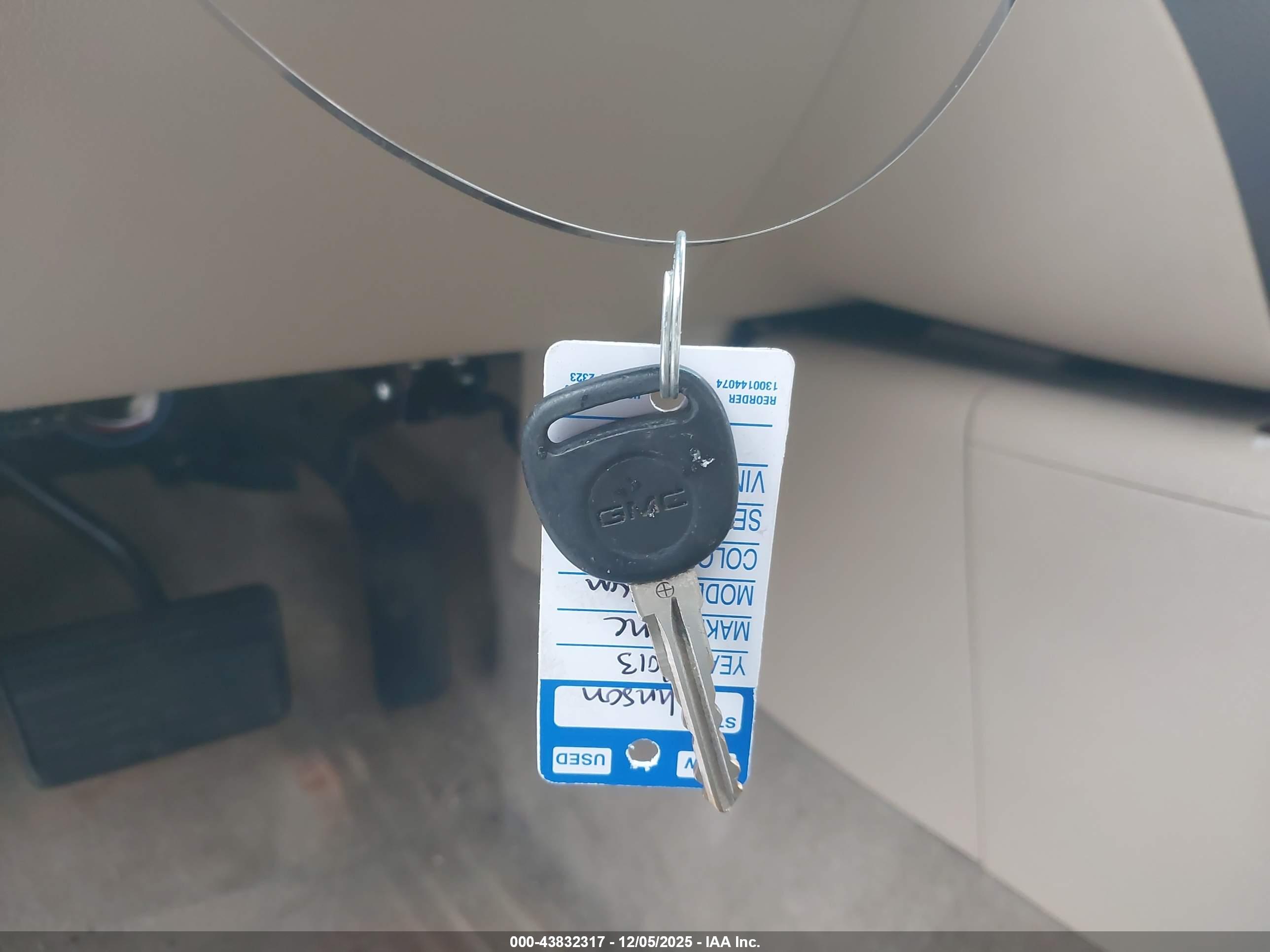 GMC YUKON image 11