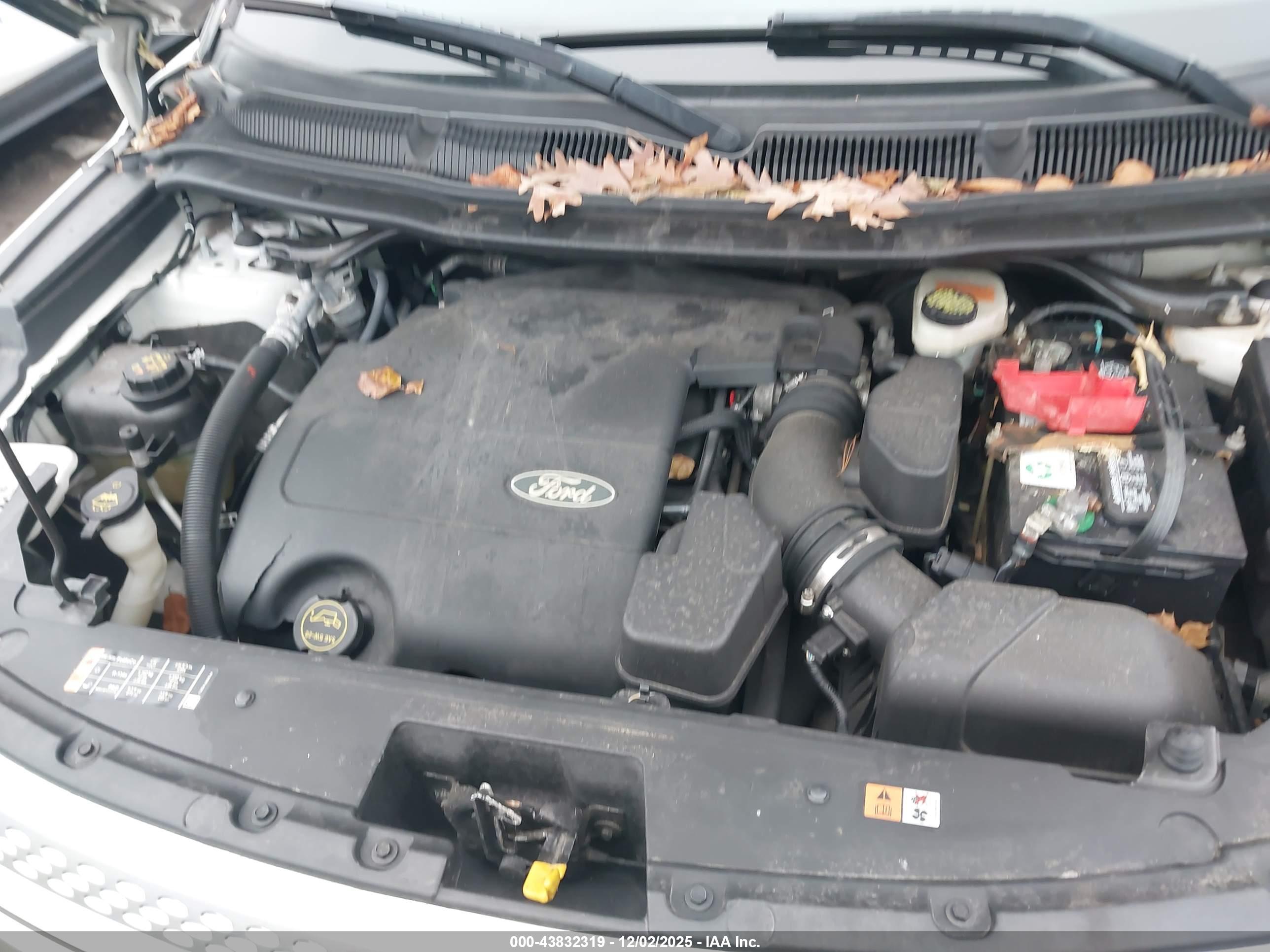 FORD EXPLORER image 10