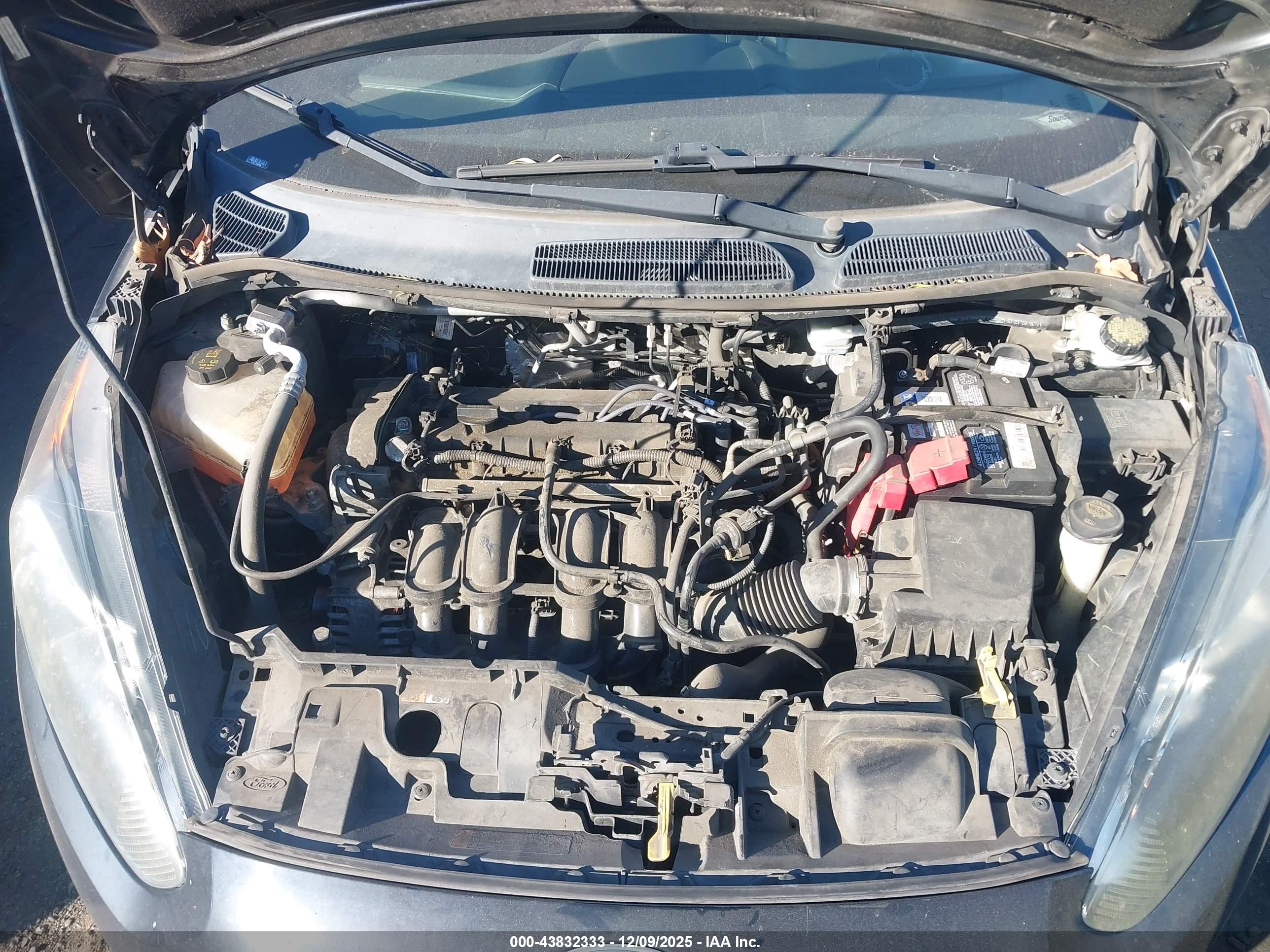 FORD FIESTA image 10
