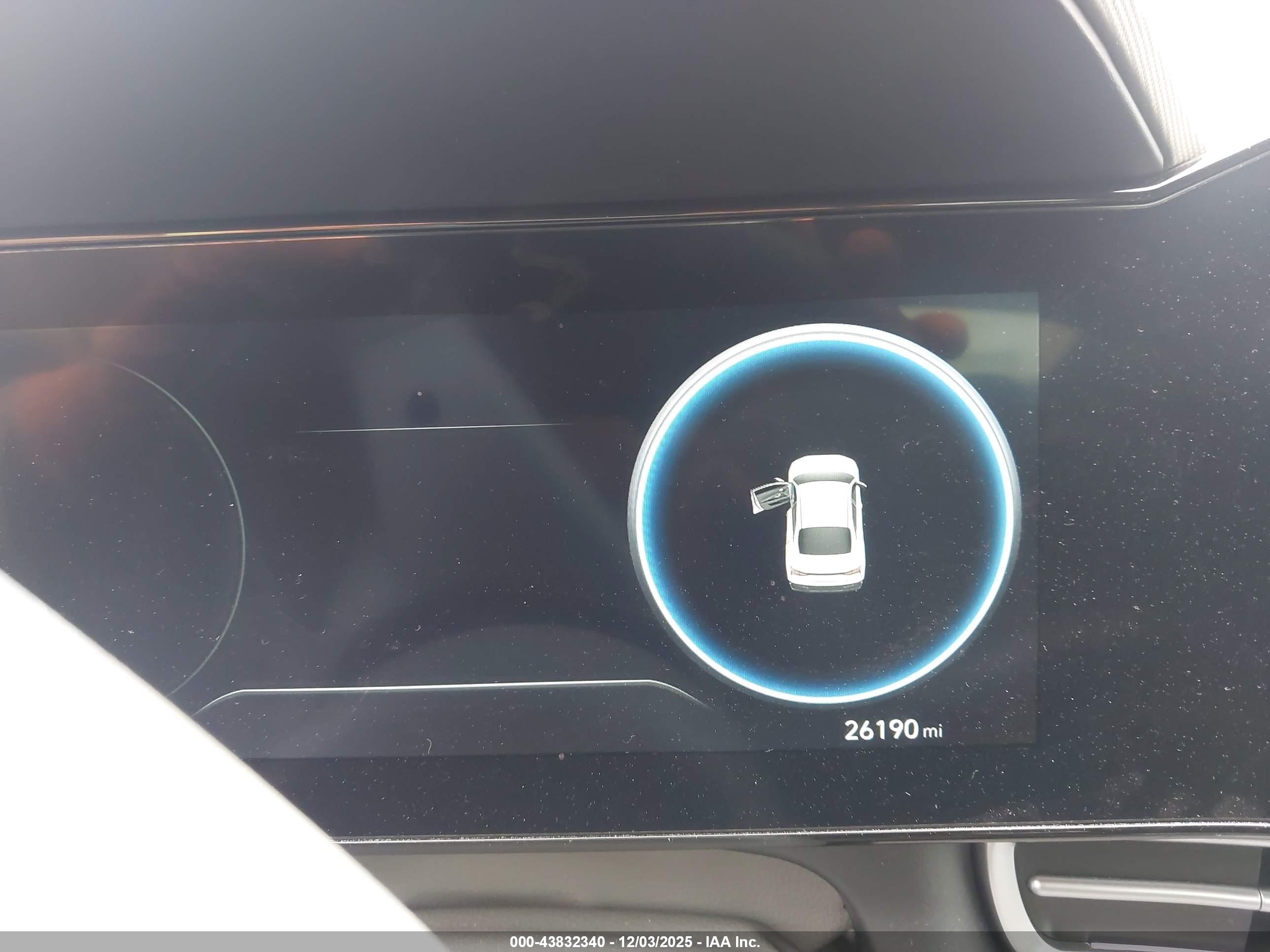 HYUNDAI ELANTRA image 7
