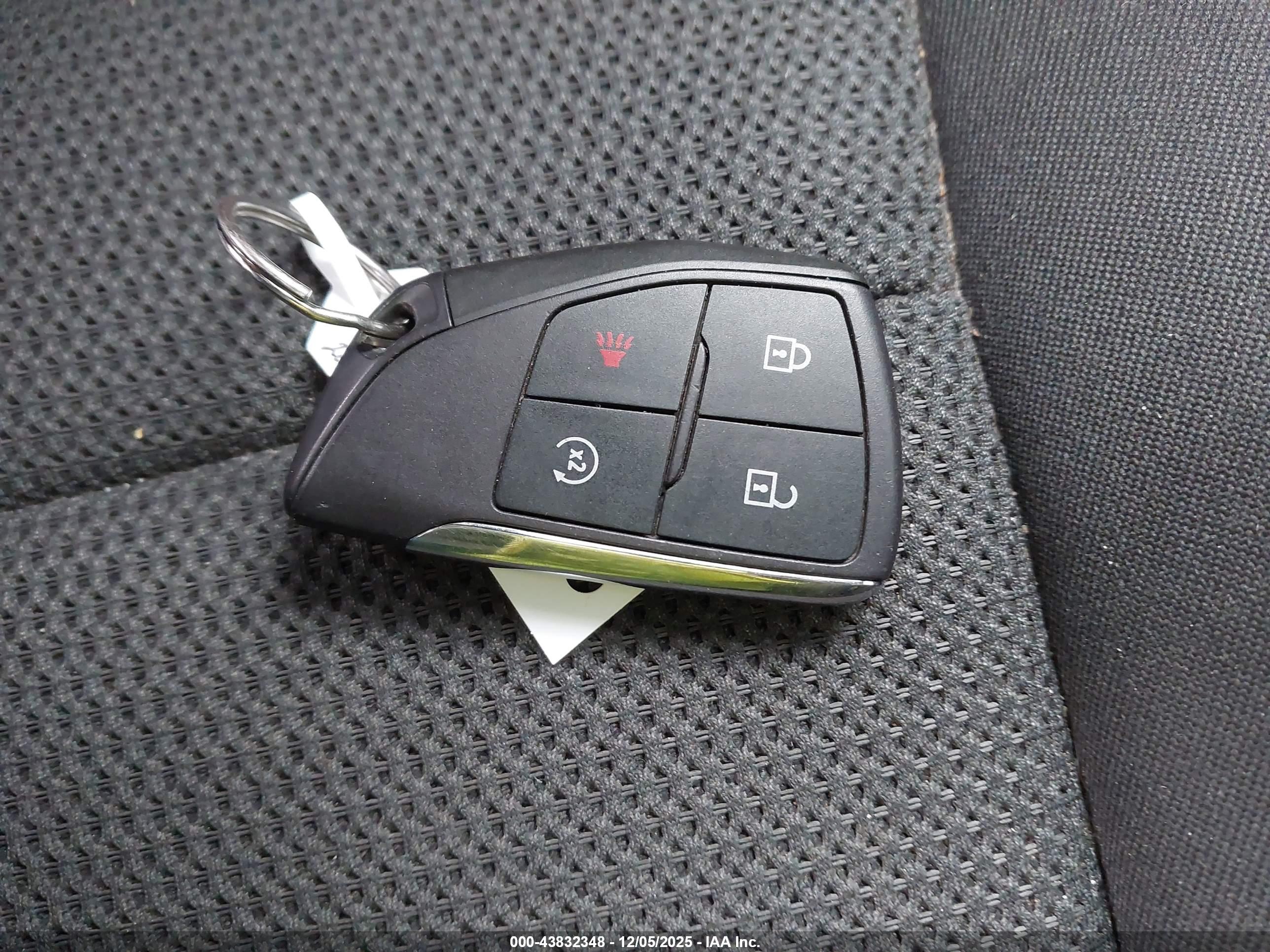 GMC CANYON image 11