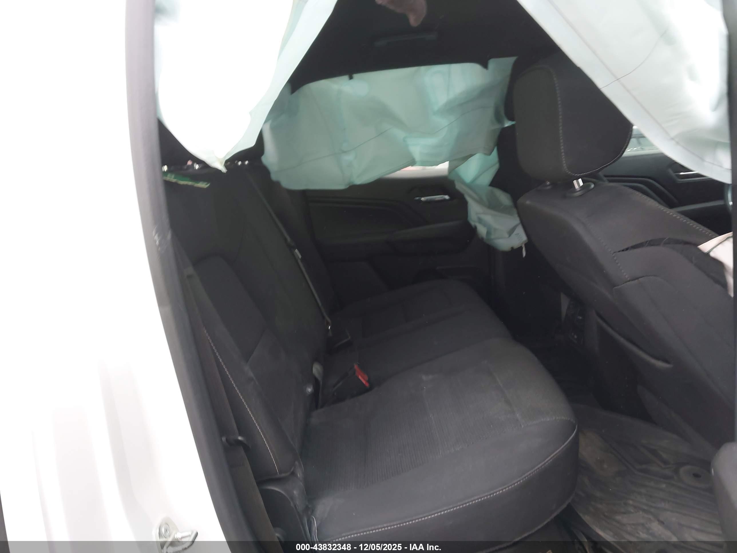 GMC CANYON image 8