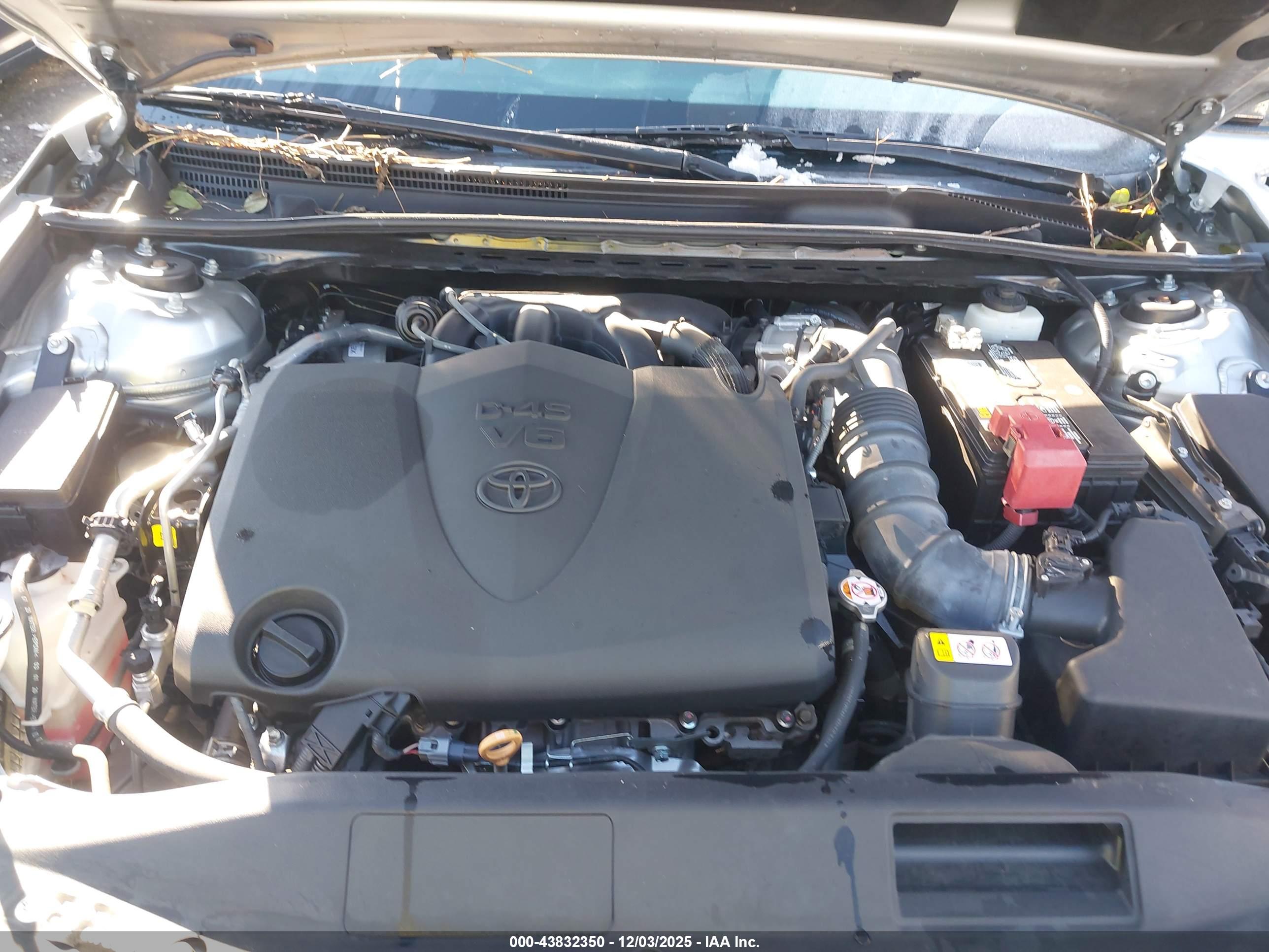 TOYOTA CAMRY image 10