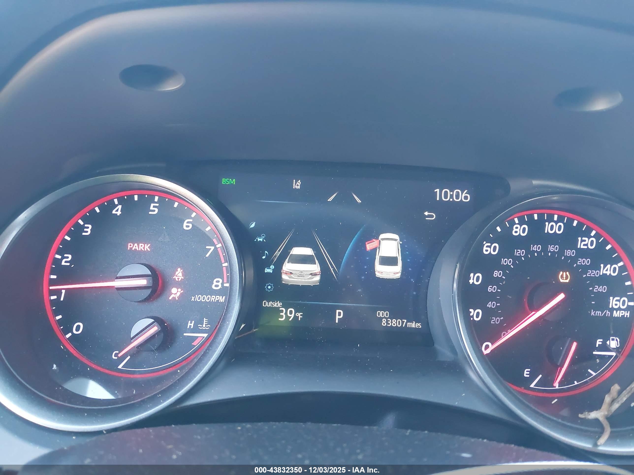 TOYOTA CAMRY image 7