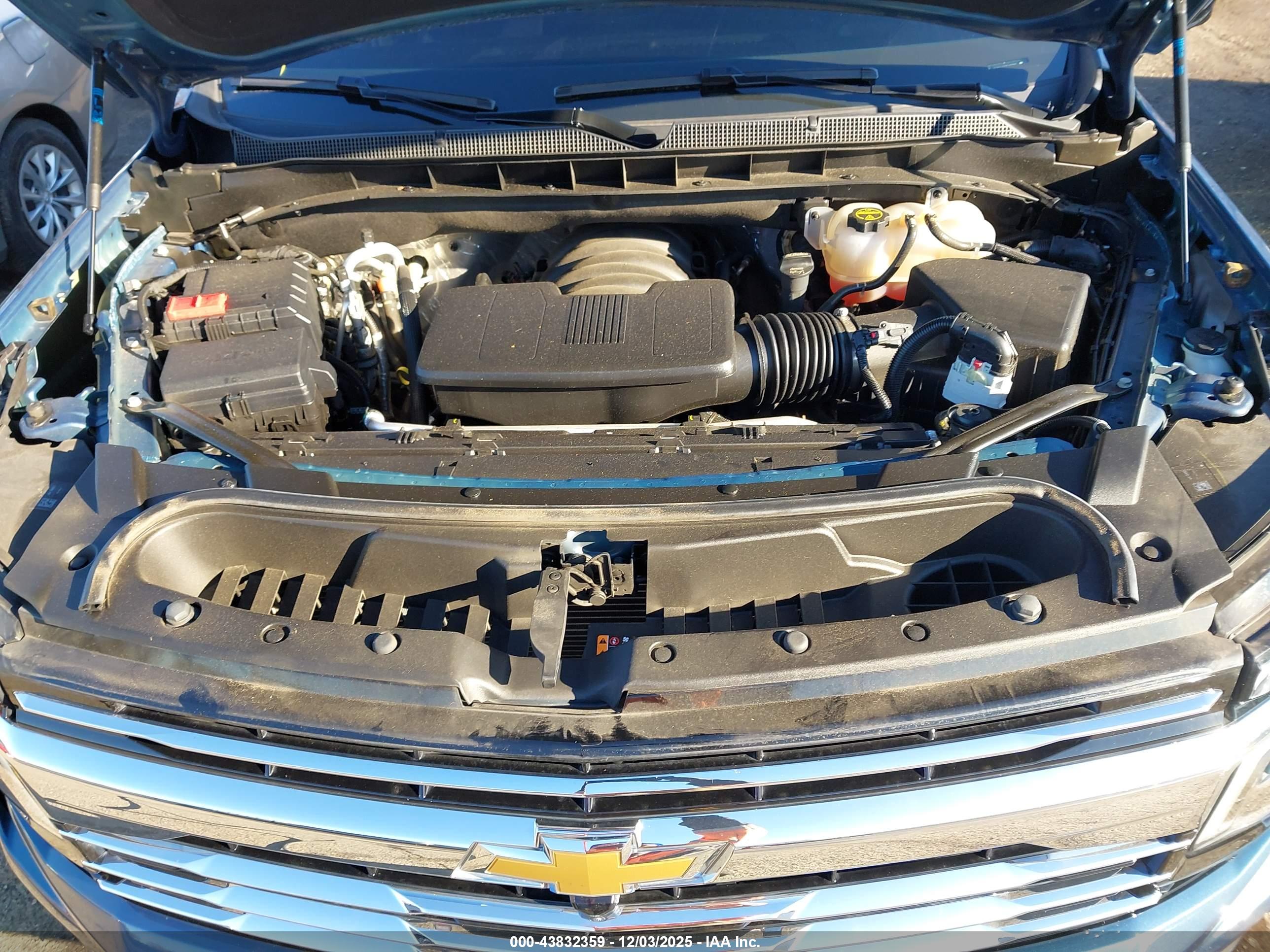 CHEVROLET TAHOE image 10