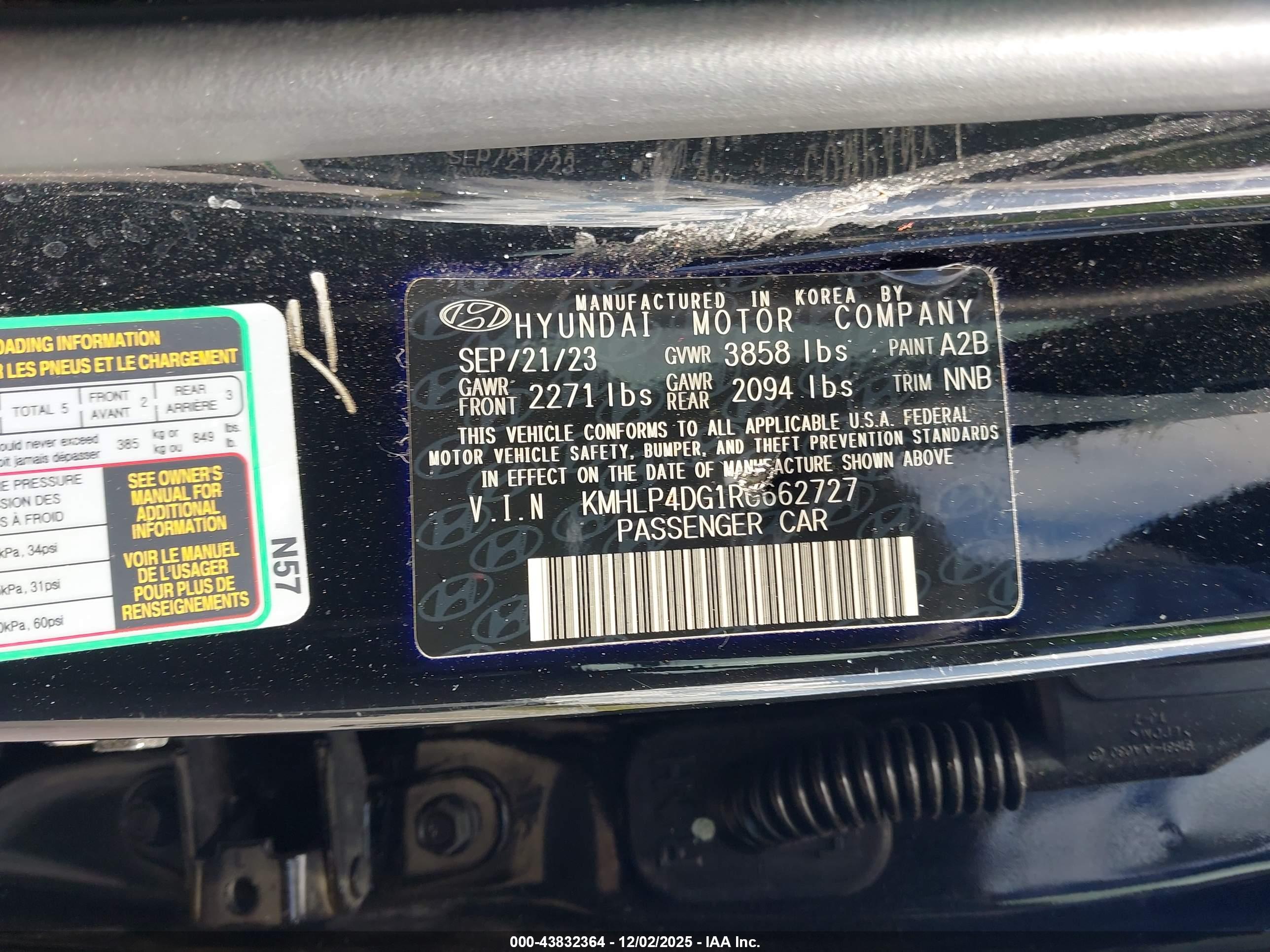 HYUNDAI ELANTRA image 9