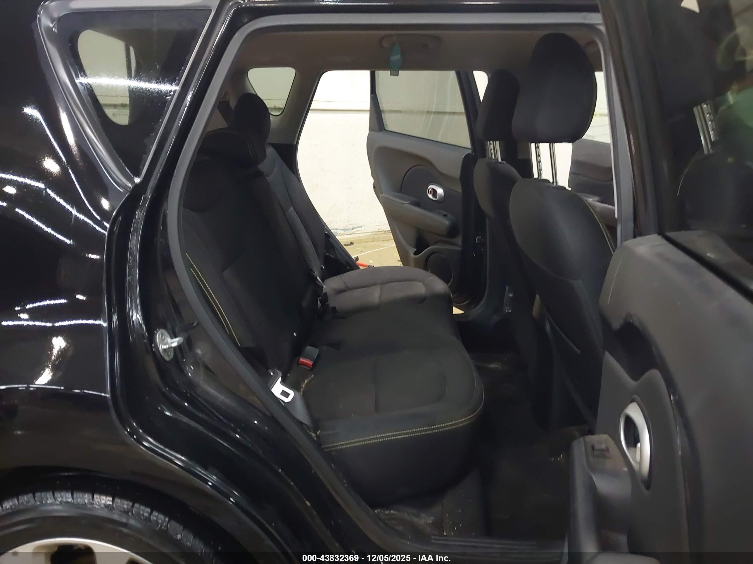 KIA SOUL image 8