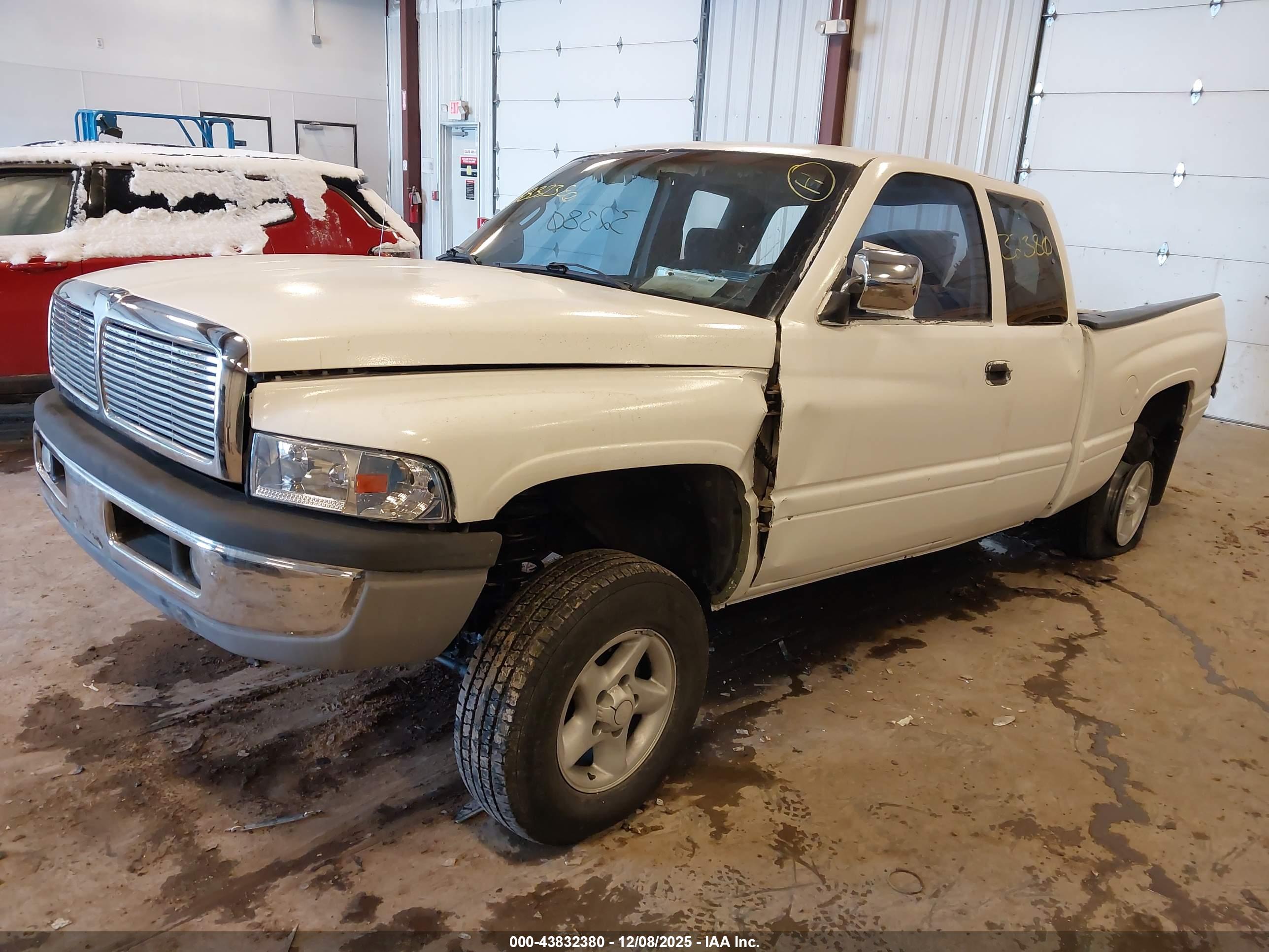 DODGE RAM image 2