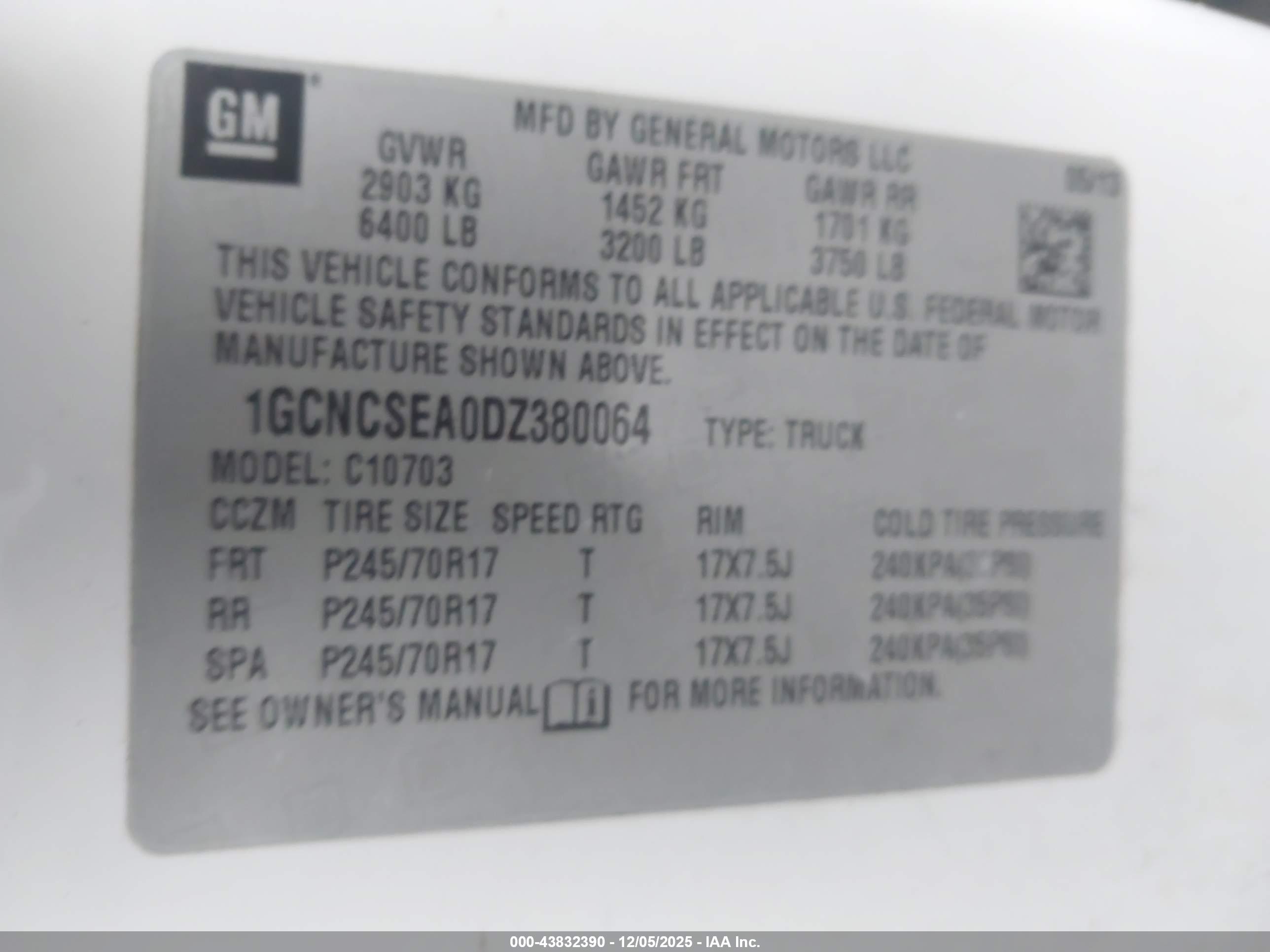 CHEVROLET SILVERADO image 9