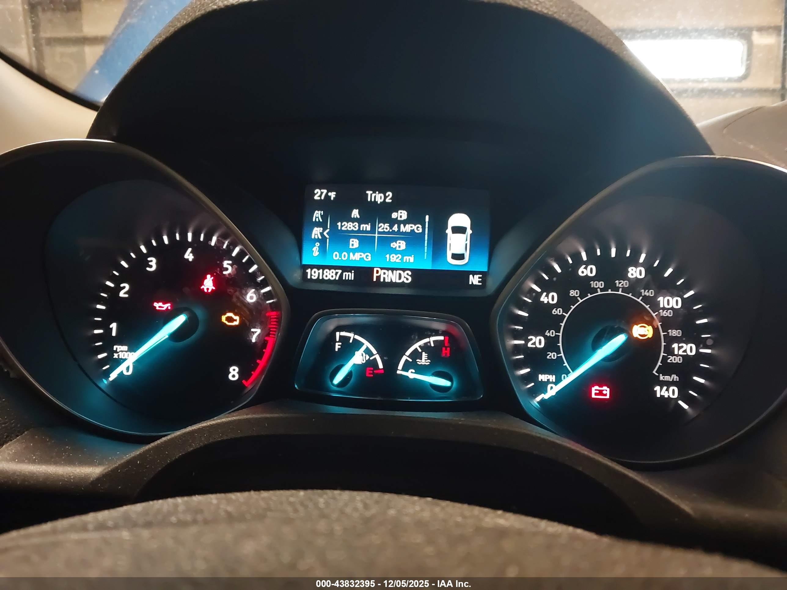 FORD ESCAPE image 7