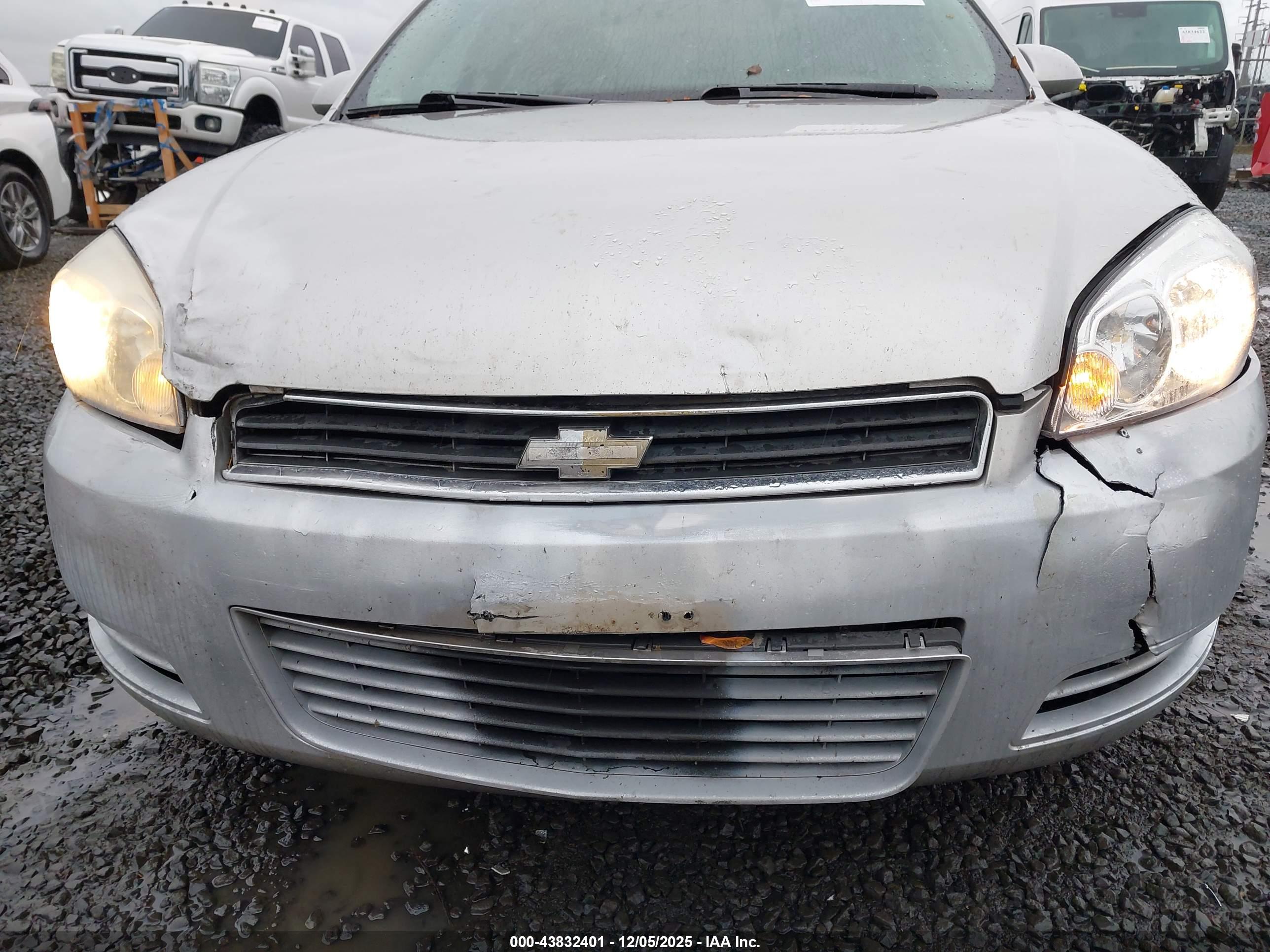 CHEVROLET IMPALA image 6
