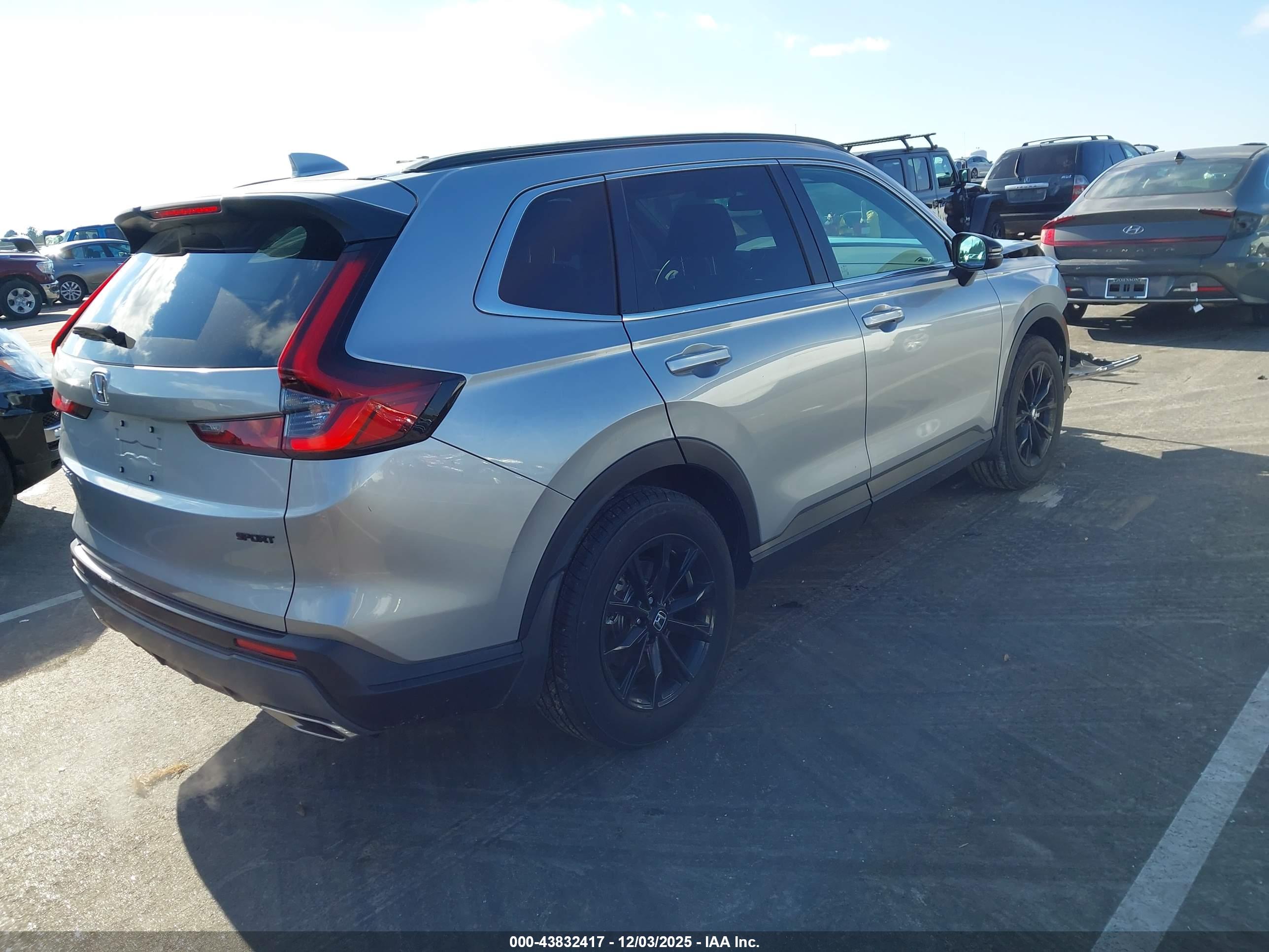 HONDA CR-V image 4