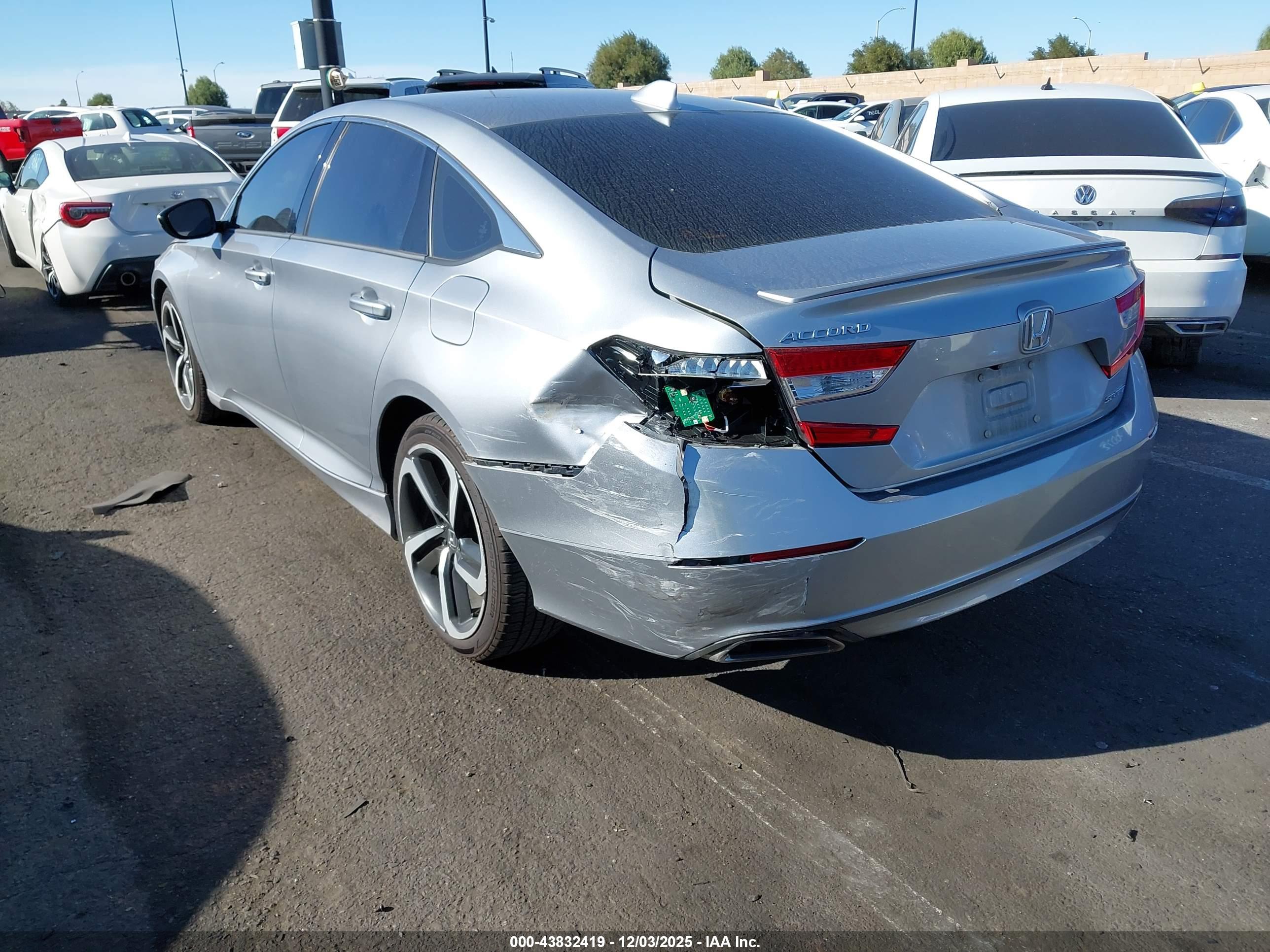 HONDA ACCORD image 3