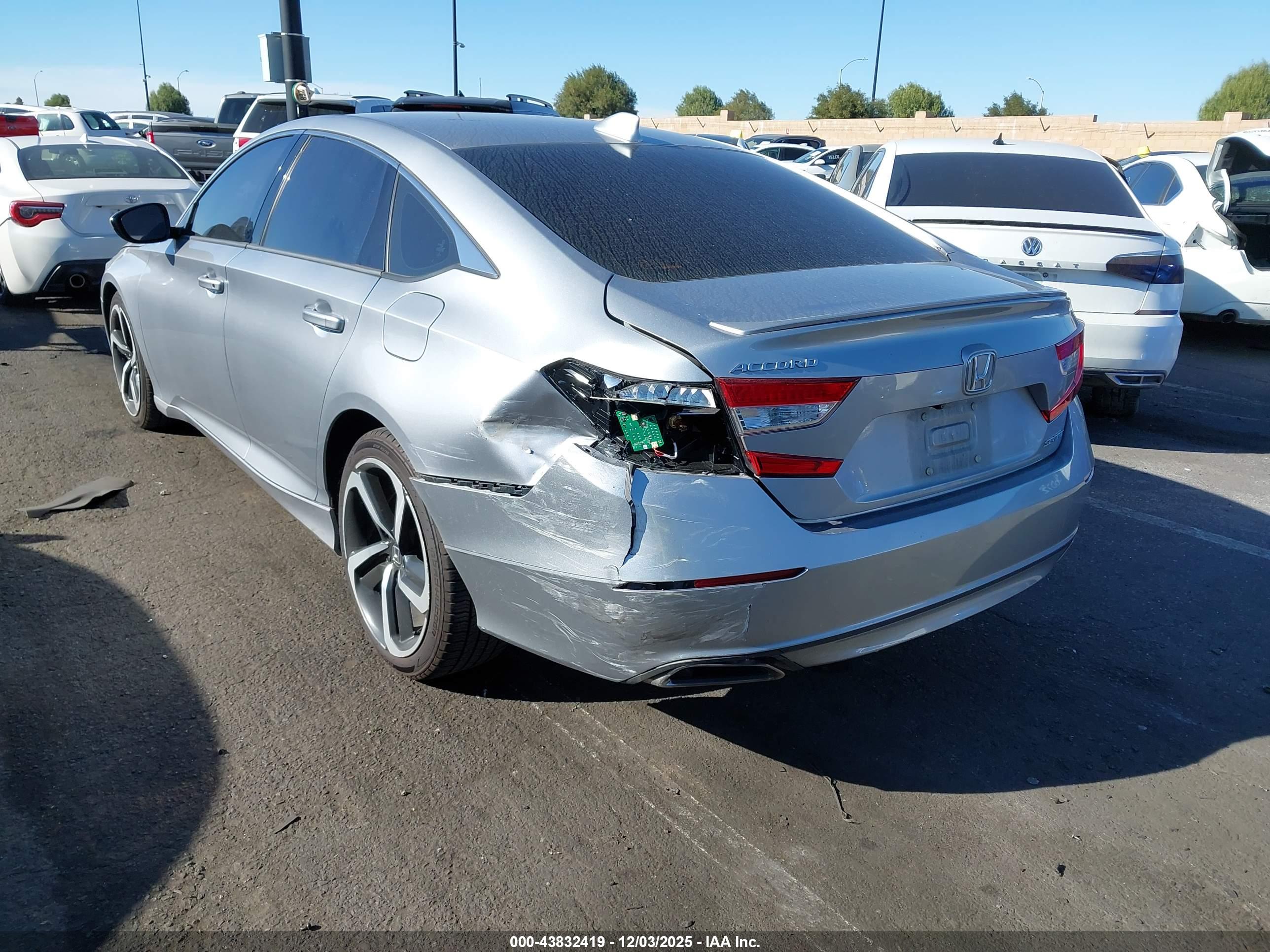 HONDA ACCORD image 6