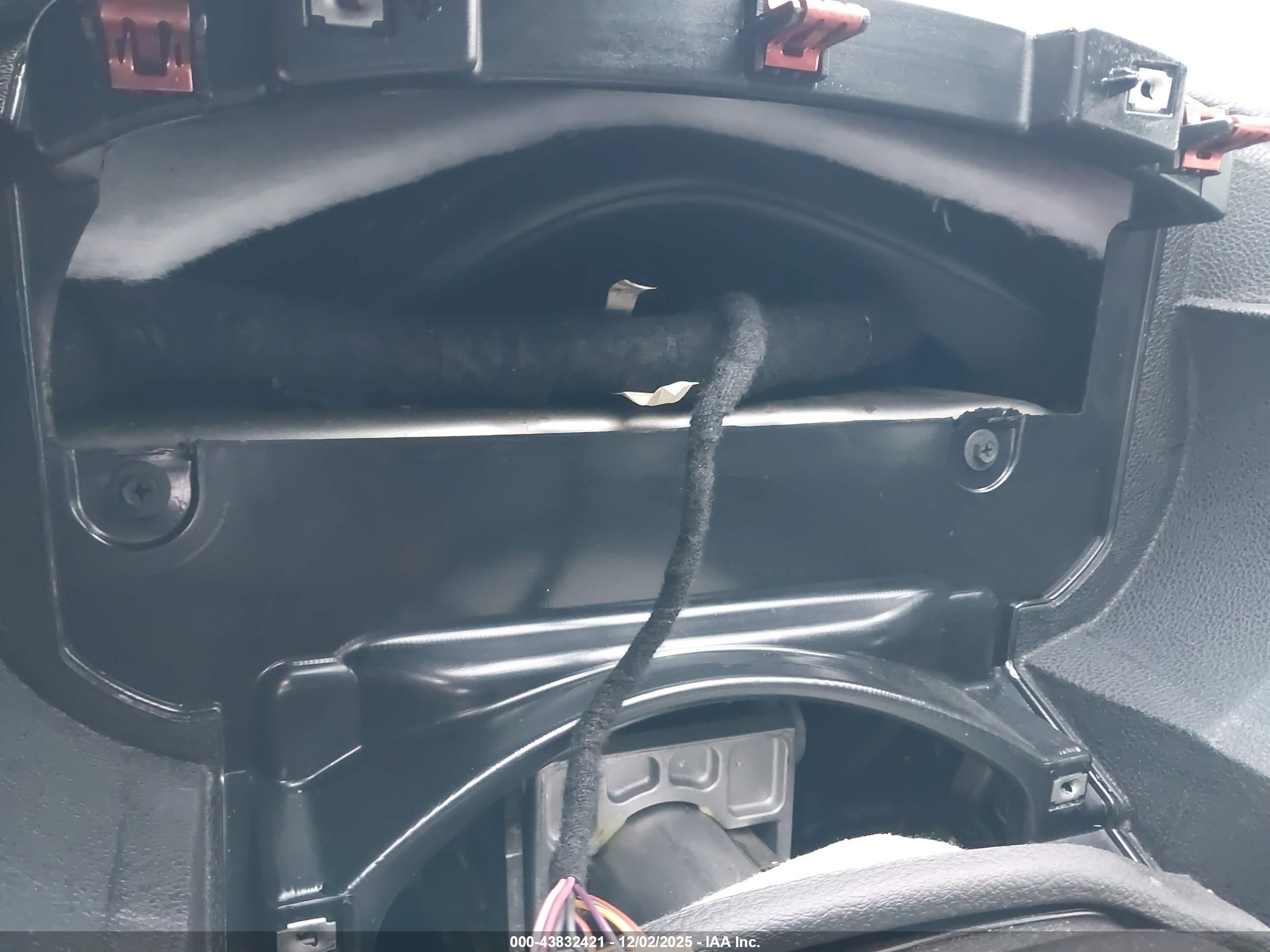 CHRYSLER 300 image 7