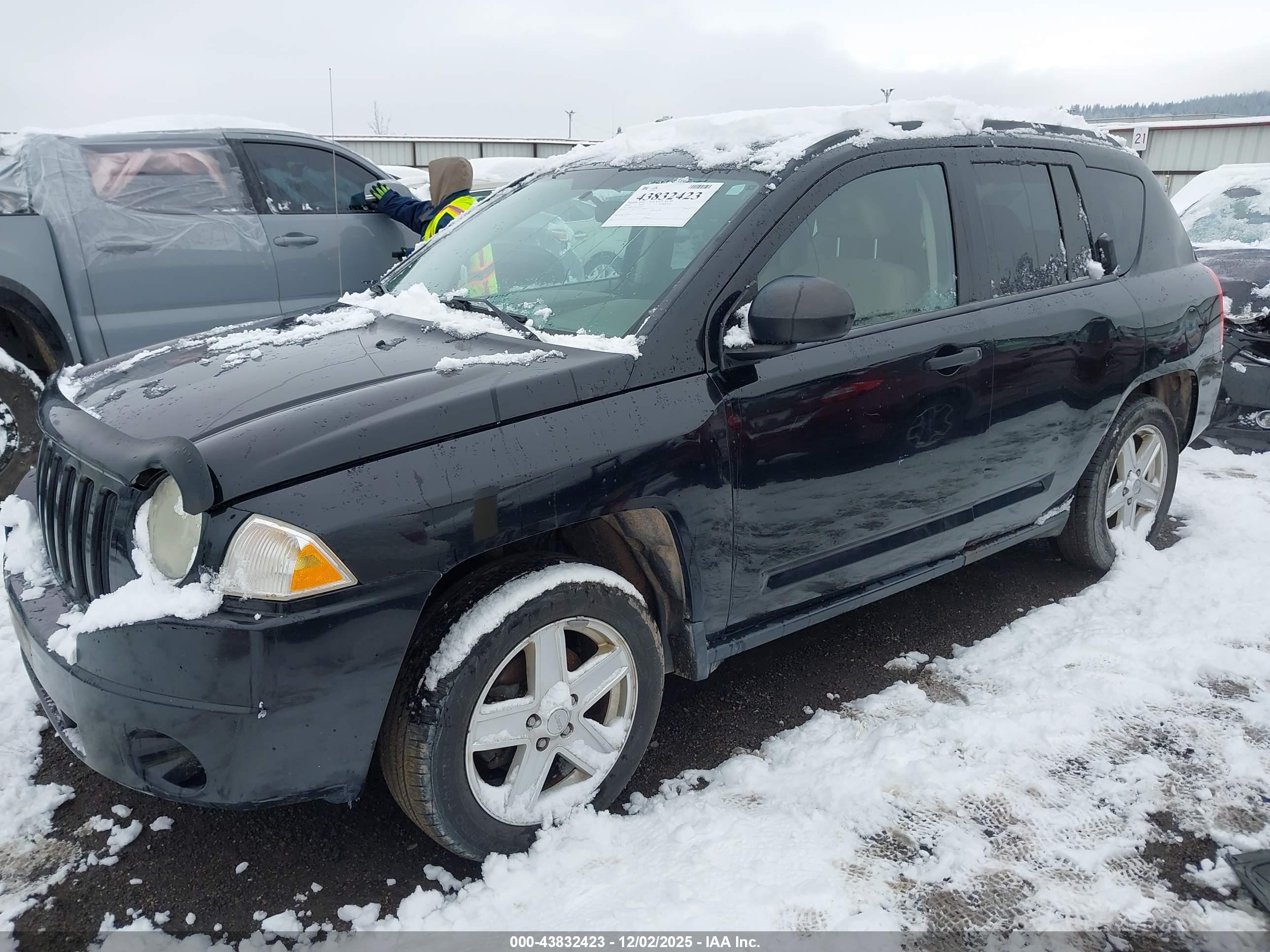 JEEP COMPASS image 2